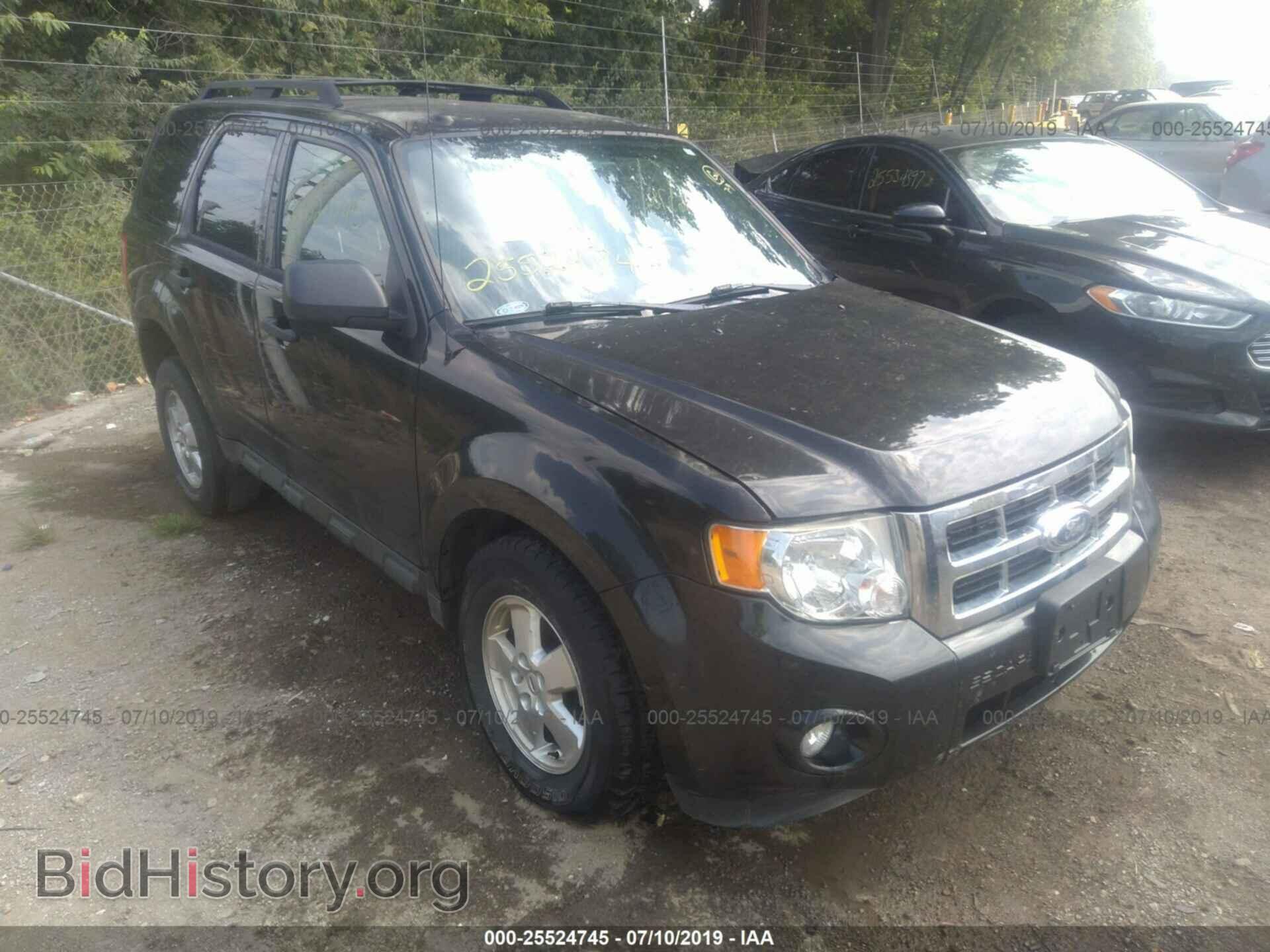 Photo 1FMCU0D7XBKA51520 - FORD ESCAPE 2011