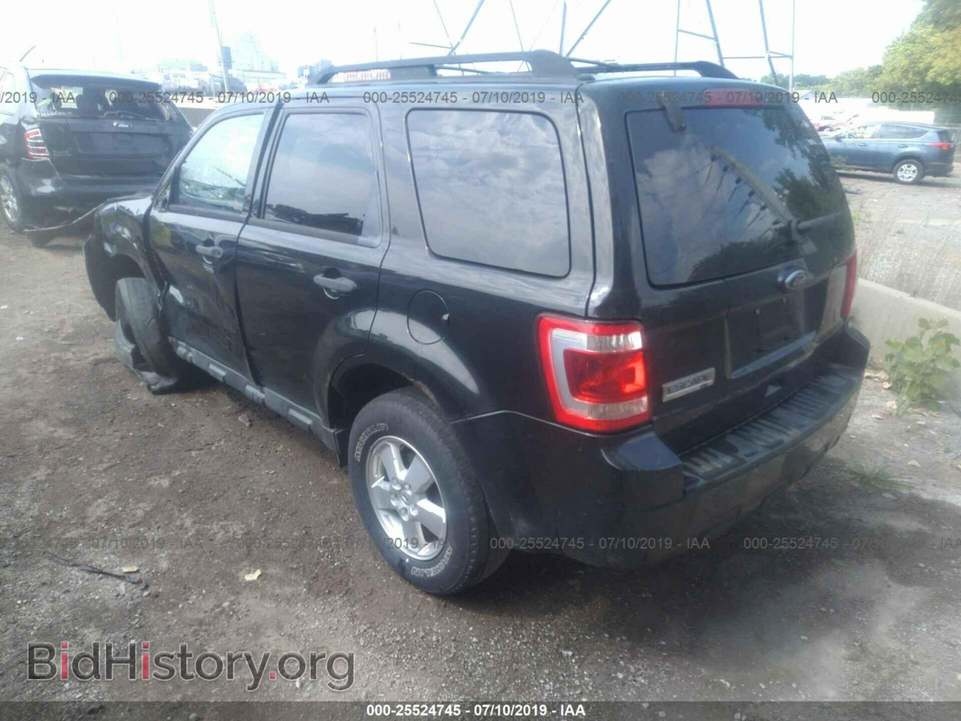 2011 FORD ESCAPE - VIN: 1FMCU0D7XBKA51520 - Фото 3