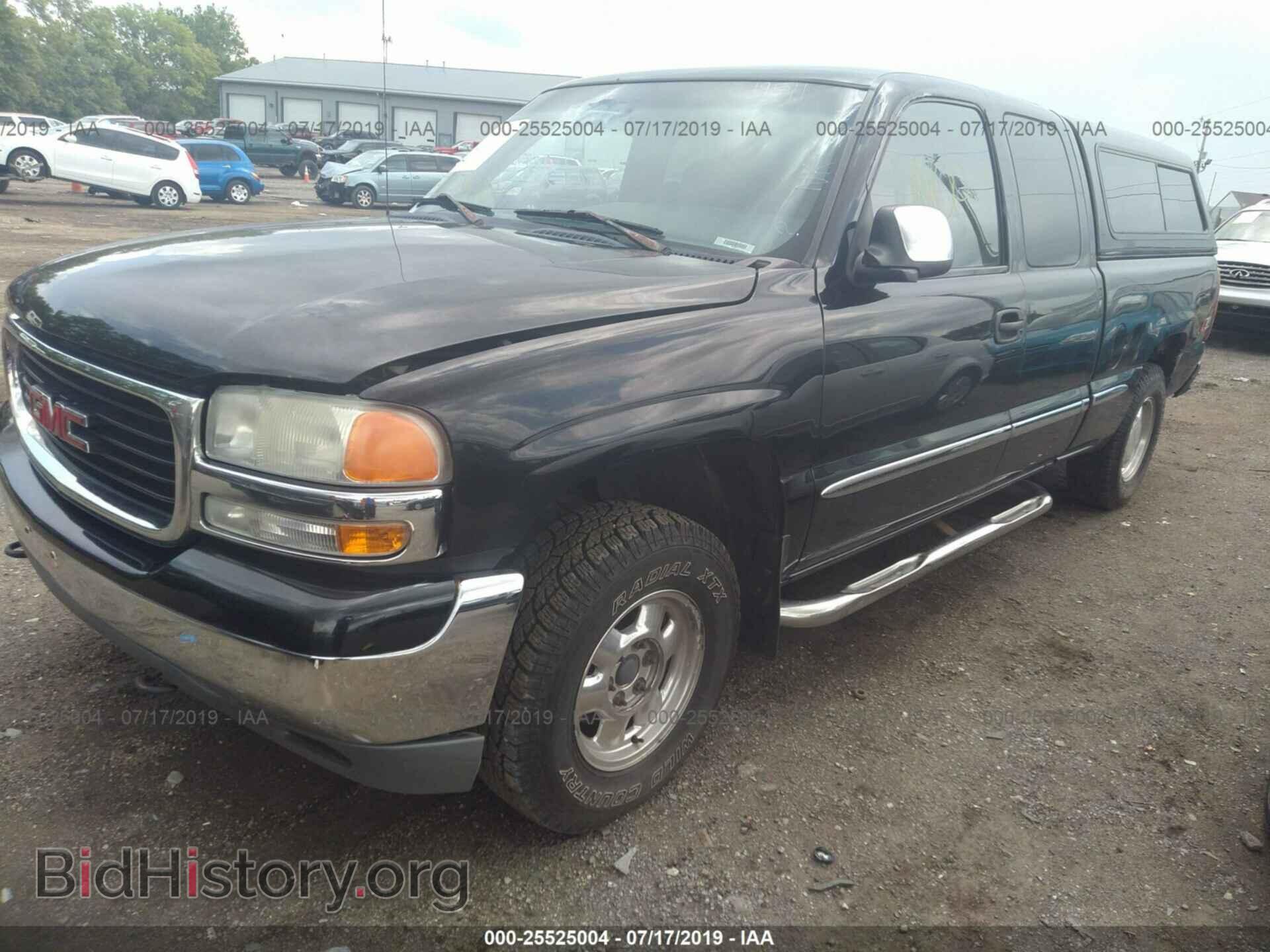 2002 GMC NEW SIERRA - VIN: 1GTEK19TX2E219511 - Фото 2
