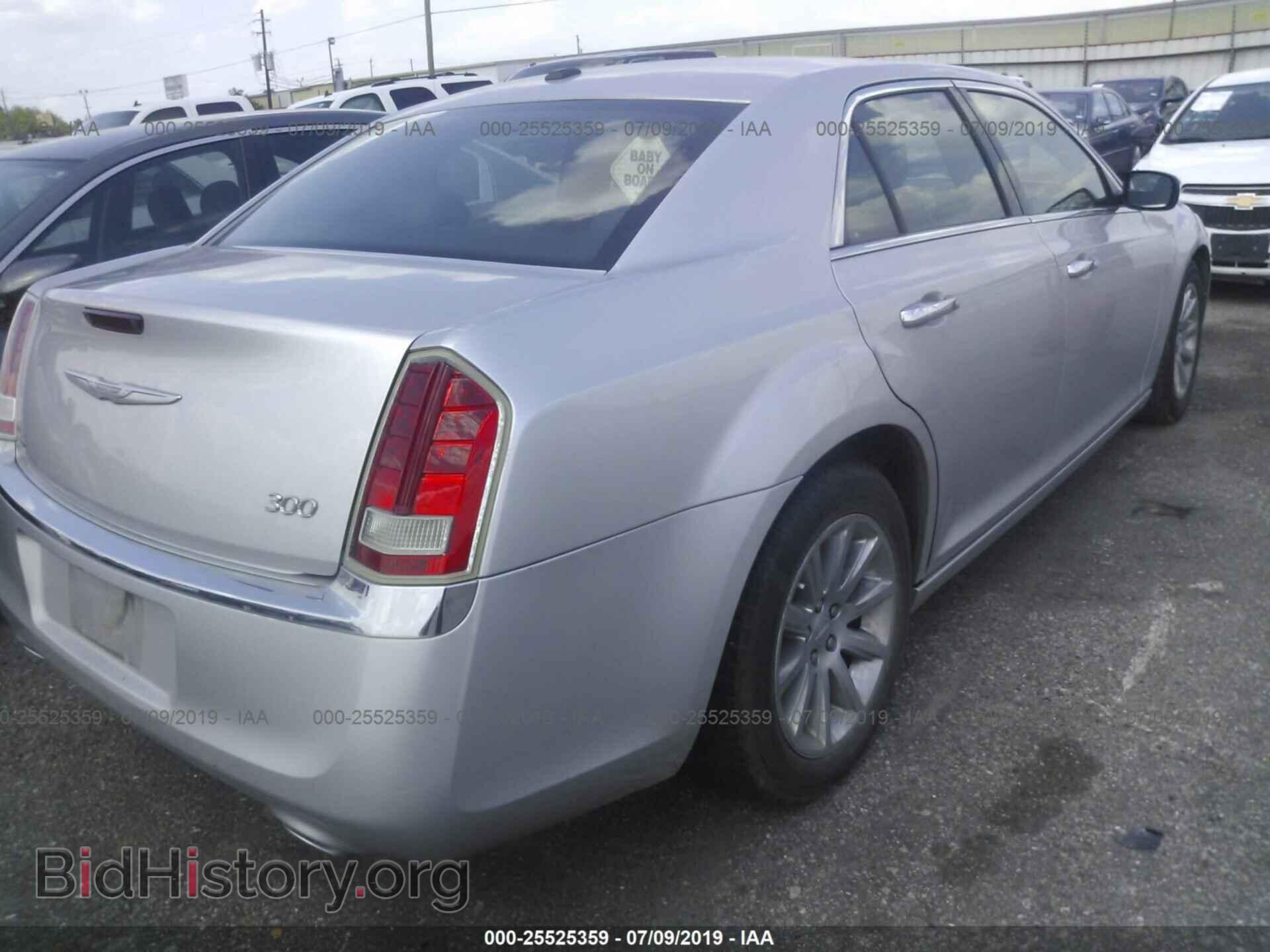 2012 CHRYSLER 300 - VIN: 2C3CCACG7CH199846 - Фото 4