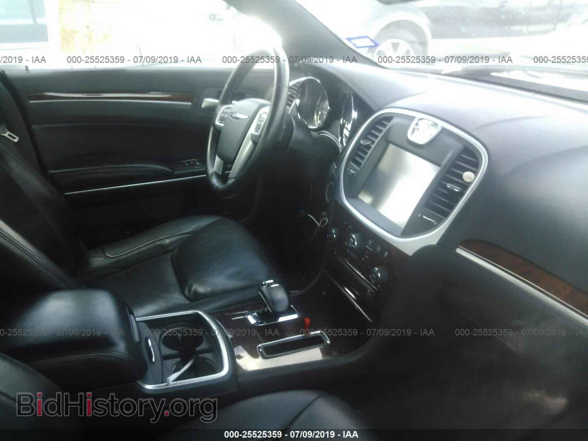 2012 CHRYSLER 300 - VIN: 2C3CCACG7CH199846 - Фото 5