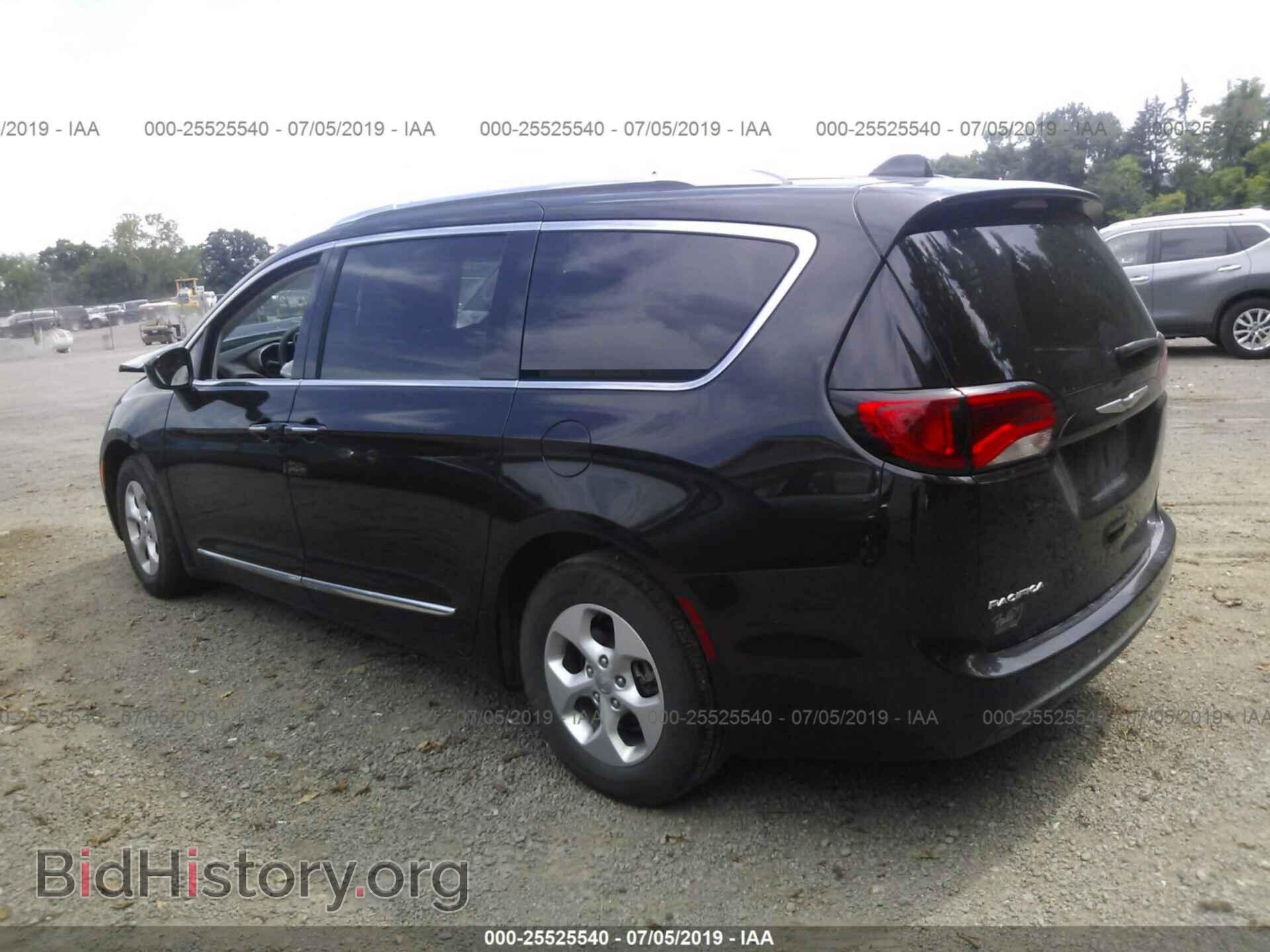 2017 CHRYSLER PACIFICA - VIN: 2C4RC1EG7HR591908 - Фото 3