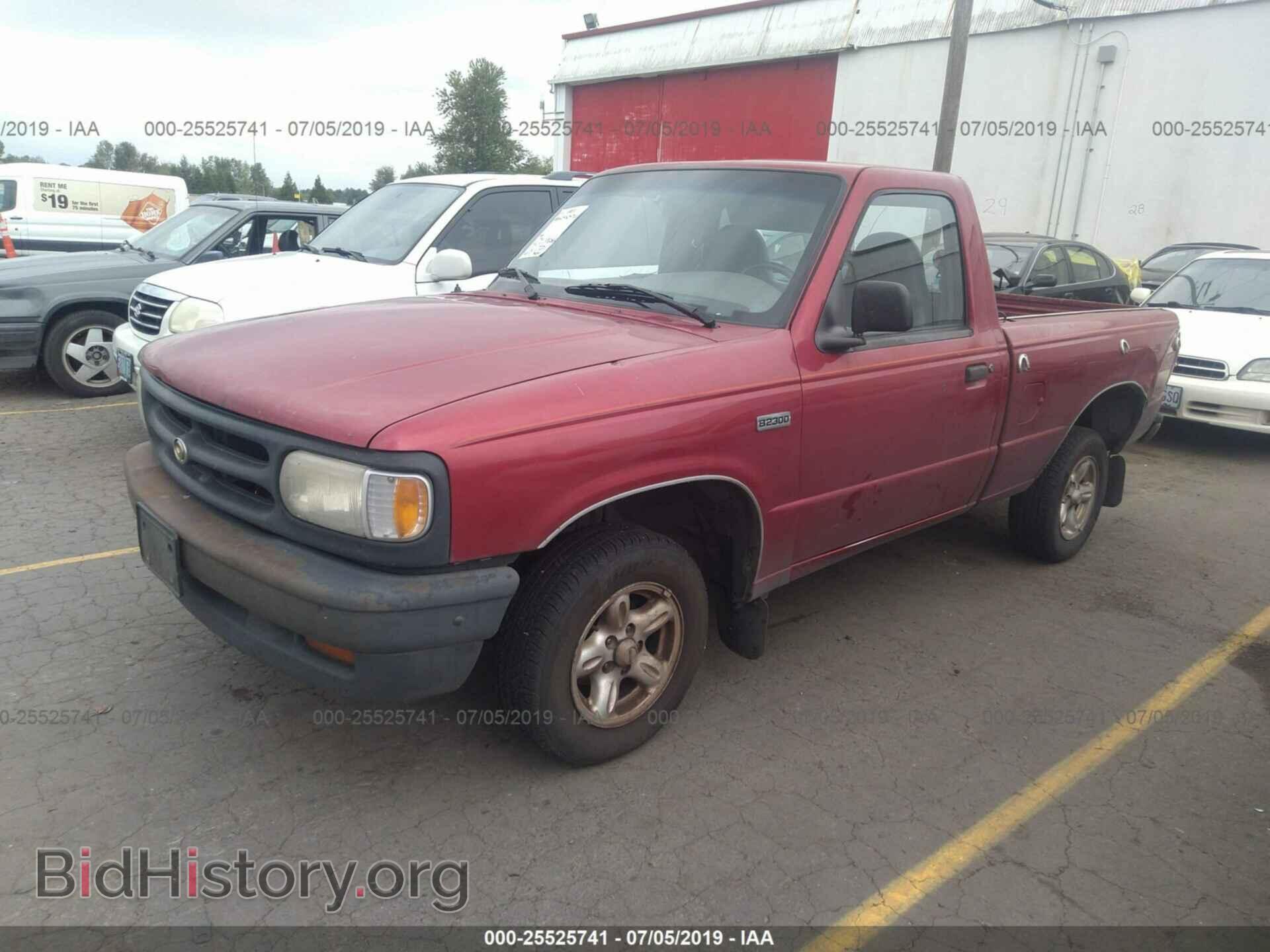 1996 MAZDA B2300 - VIN: 4F4CR12A4TTM25892 - Фото 2