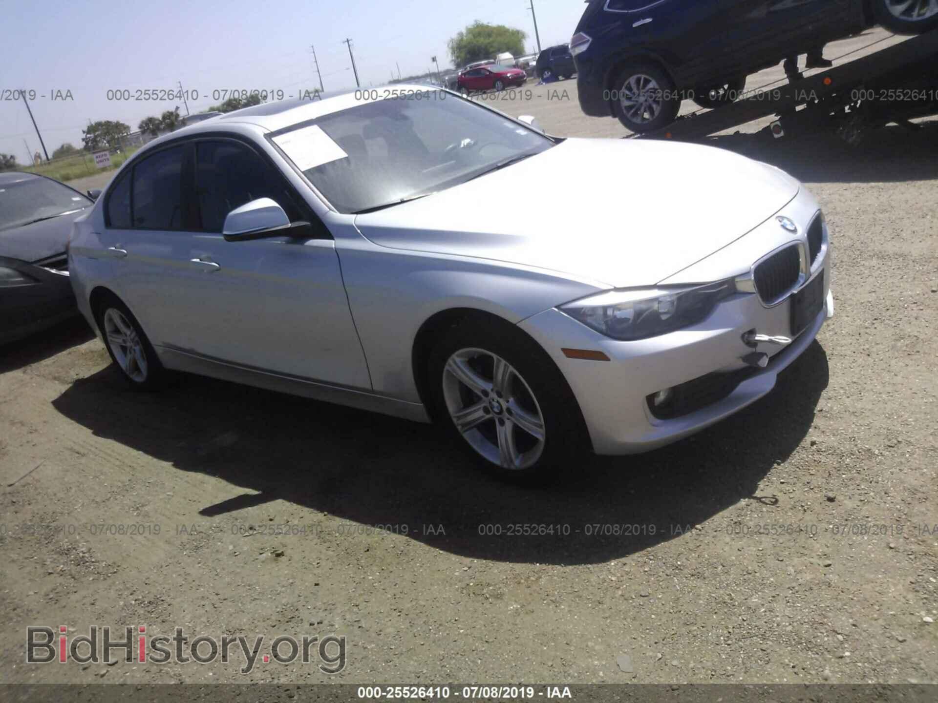 Photo WBA3B1G53FNT04124 - BMW 320 2015