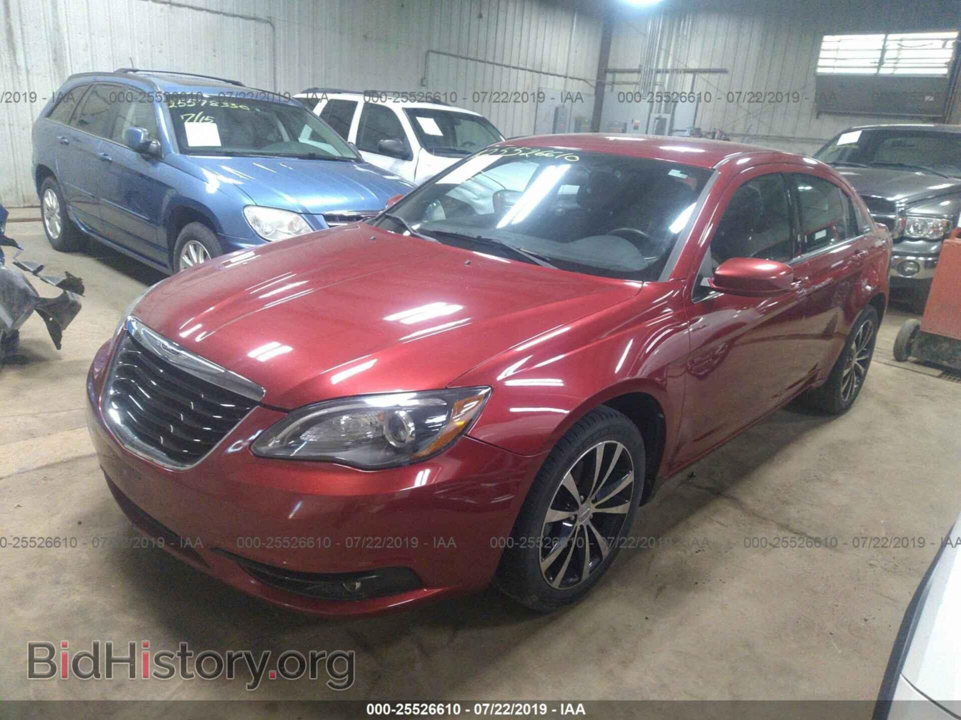 2013 CHRYSLER 200 - VIN: 1C3CCBBB6DN599899 - Photo 2