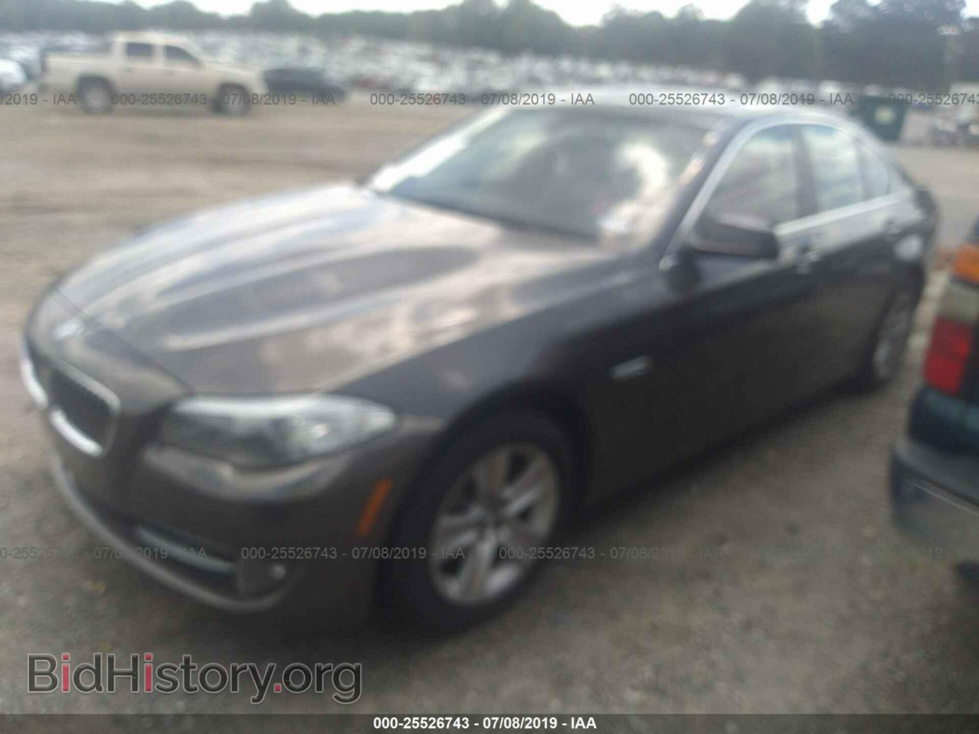 2011 BMW 528 - VIN: WBAFR1C52BC741083 - Фото 2