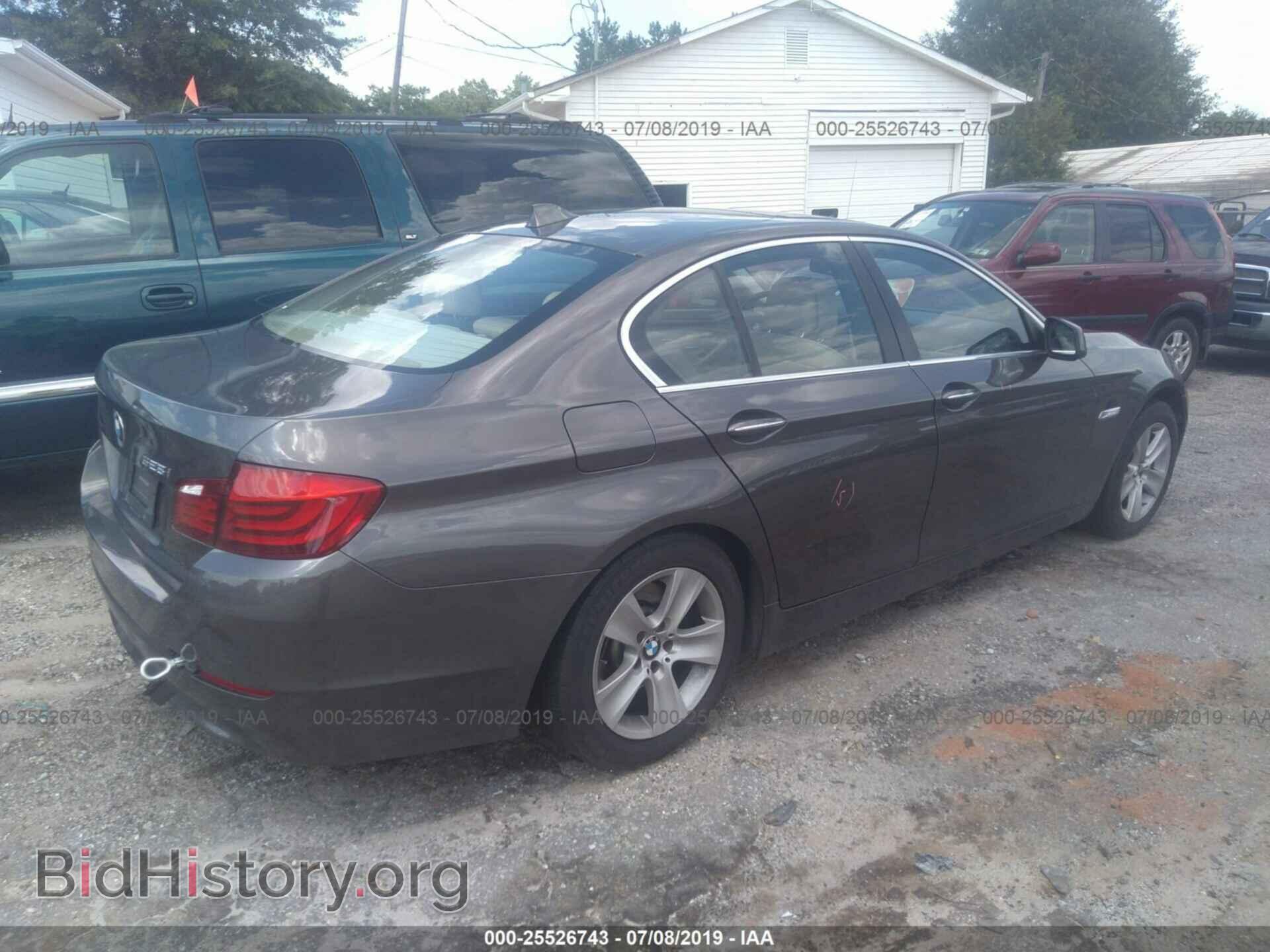 2011 BMW 528 - VIN: WBAFR1C52BC741083 - Фото 4