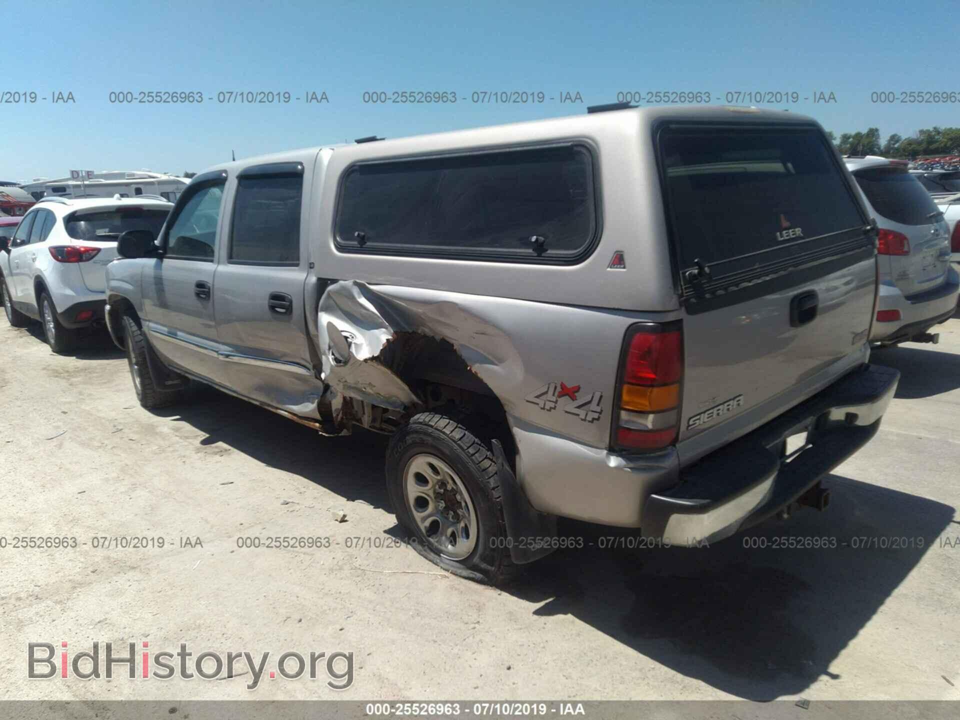 2005 GMC NEW SIERRA - VIN: 2GTEK13TX51207227 - Фото 3