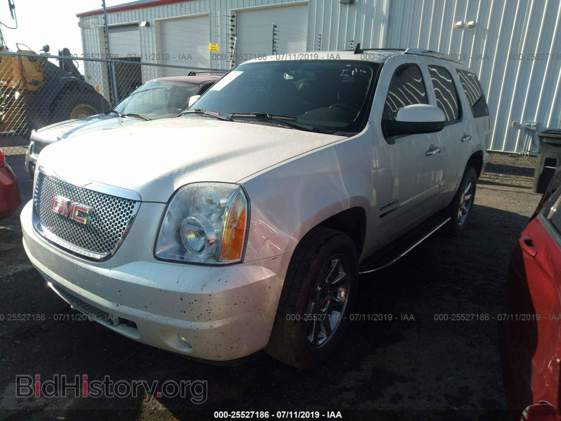 2011 GMC YUKON - VIN: 1GKS2EEF1BR221882 - Фото 2