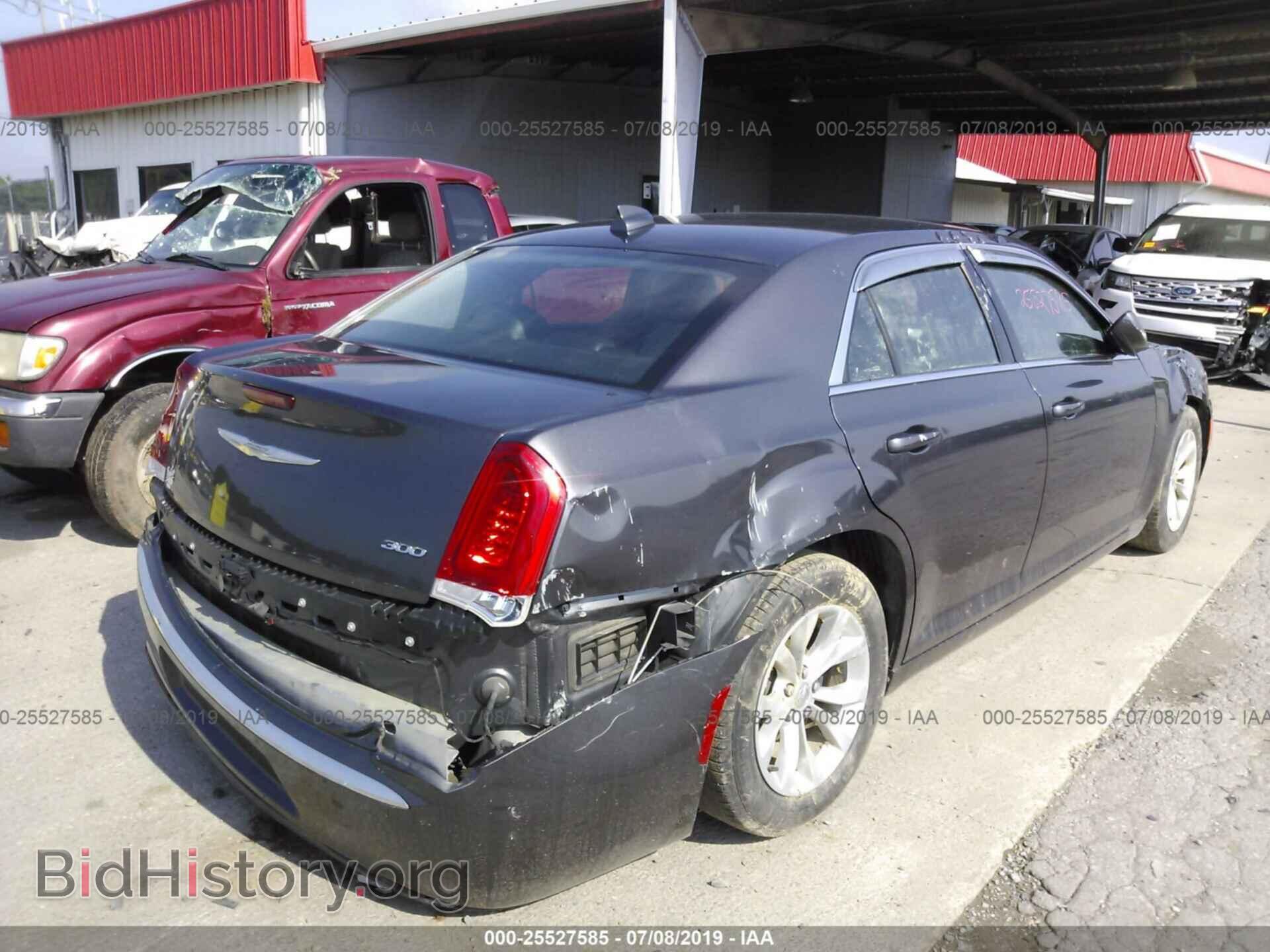 2015 CHRYSLER 300 - VIN: 2C3CCAAG9FH898452 - Фото 4