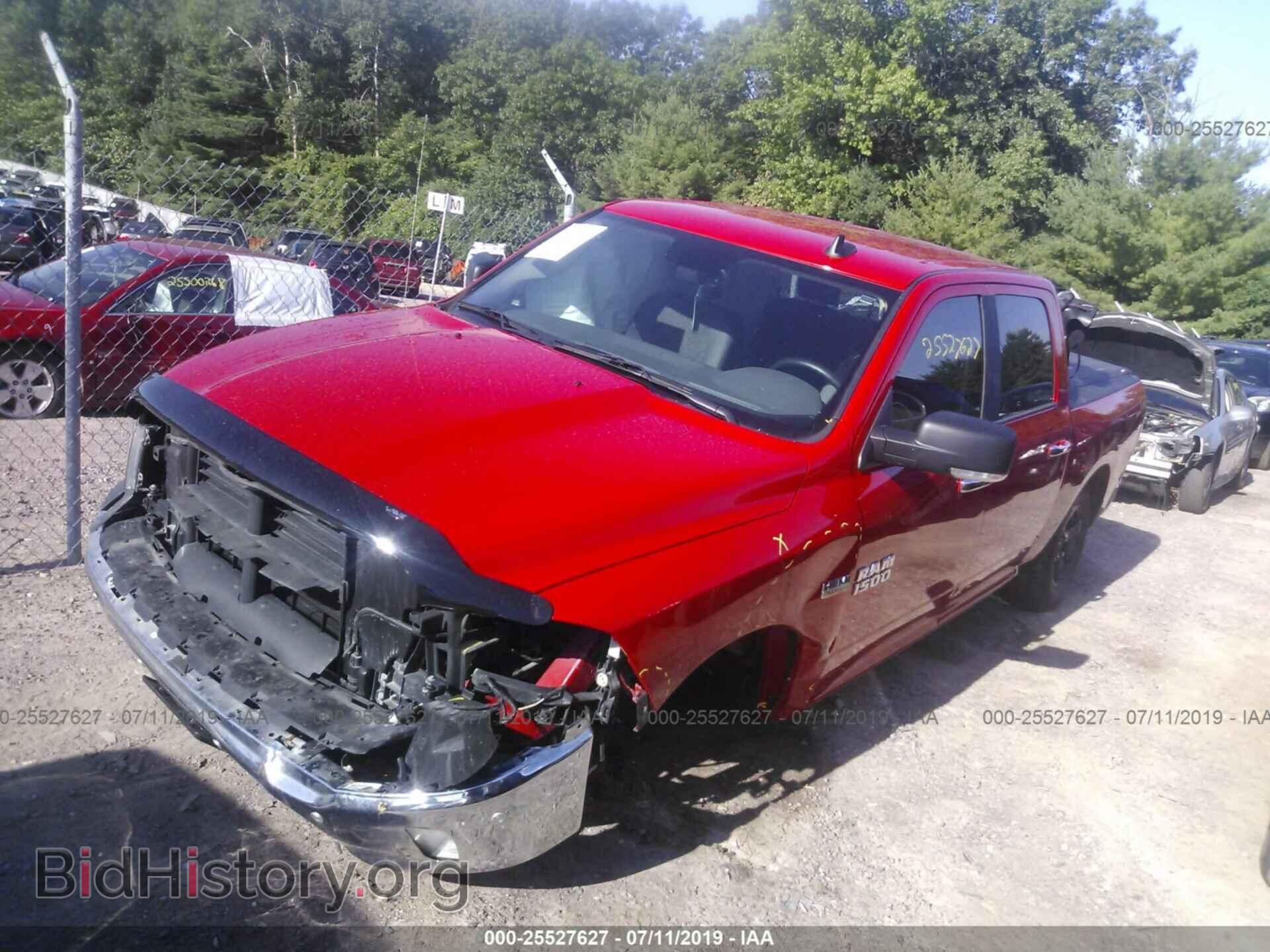 2017 RAM 1500 - VIN: 3C6RR7LT3HG746680 - Фото 2