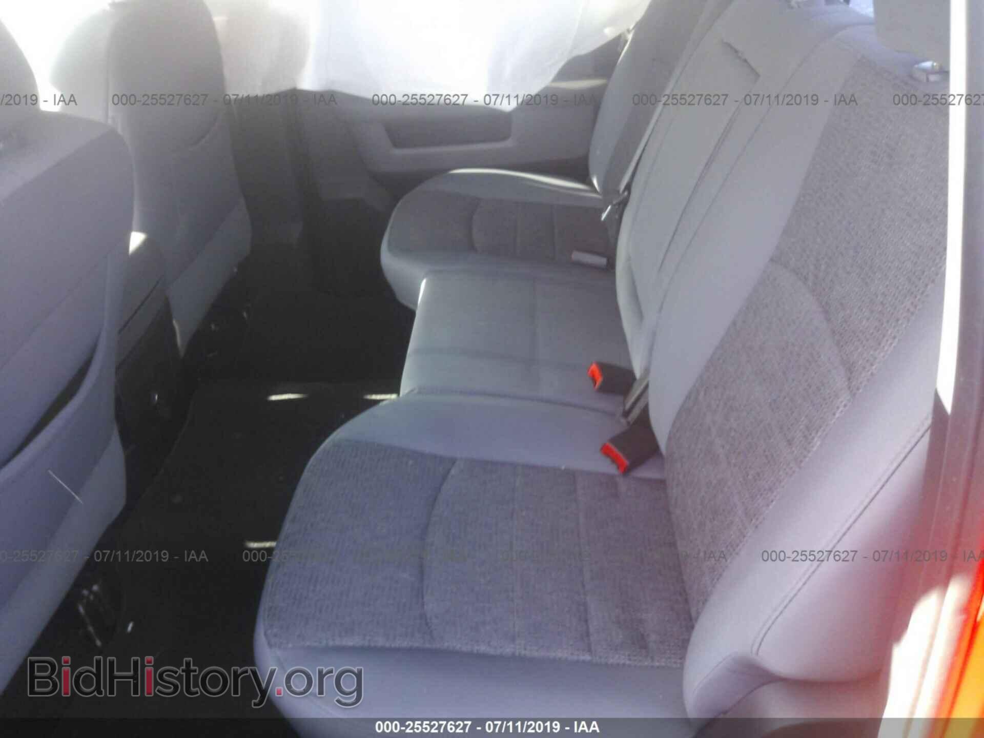 2017 RAM 1500 - VIN: 3C6RR7LT3HG746680 - Фото 8