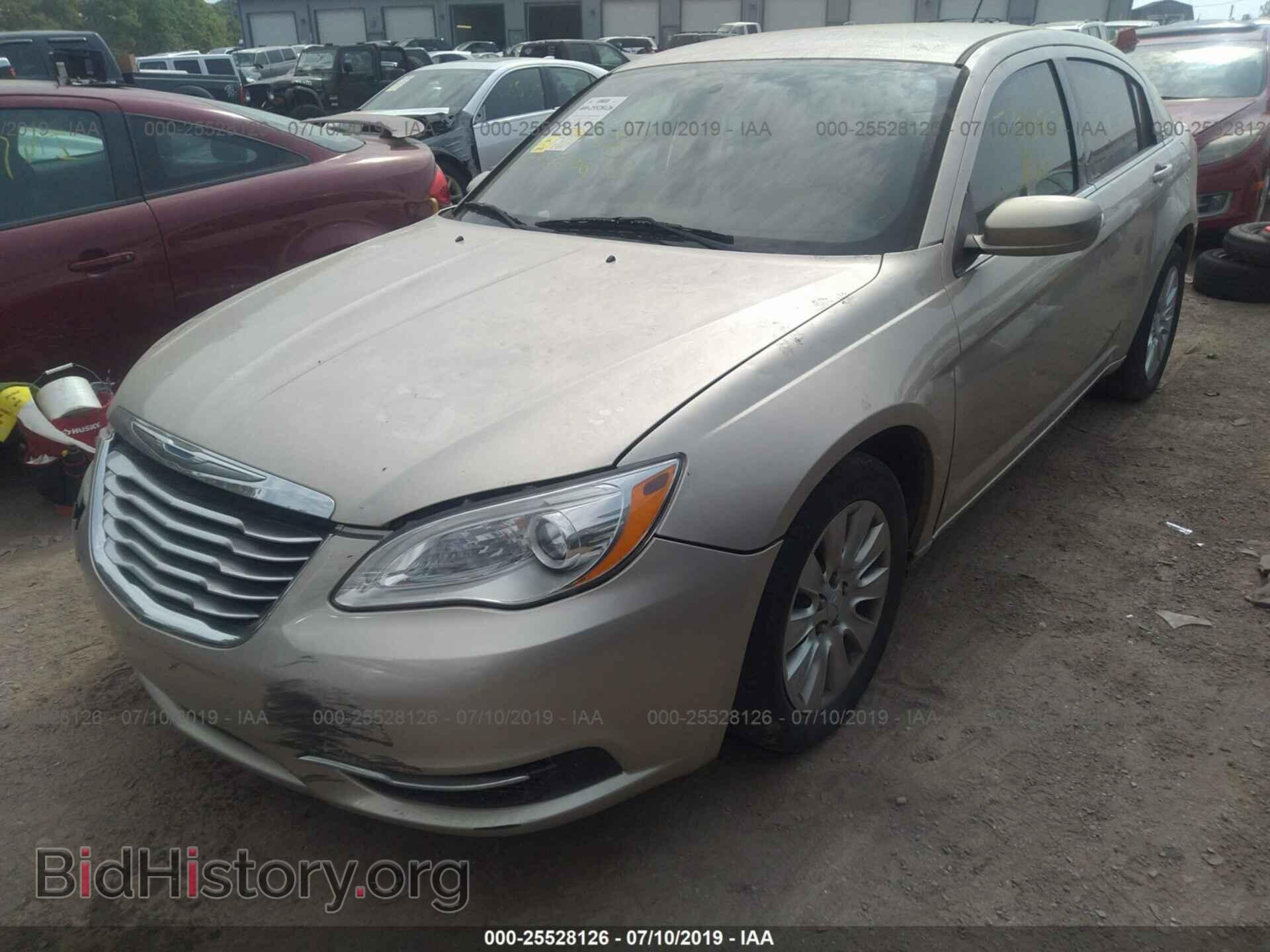 2013 CHRYSLER 200 - VIN: 1C3CCBAG7DN724051 - Photo 2