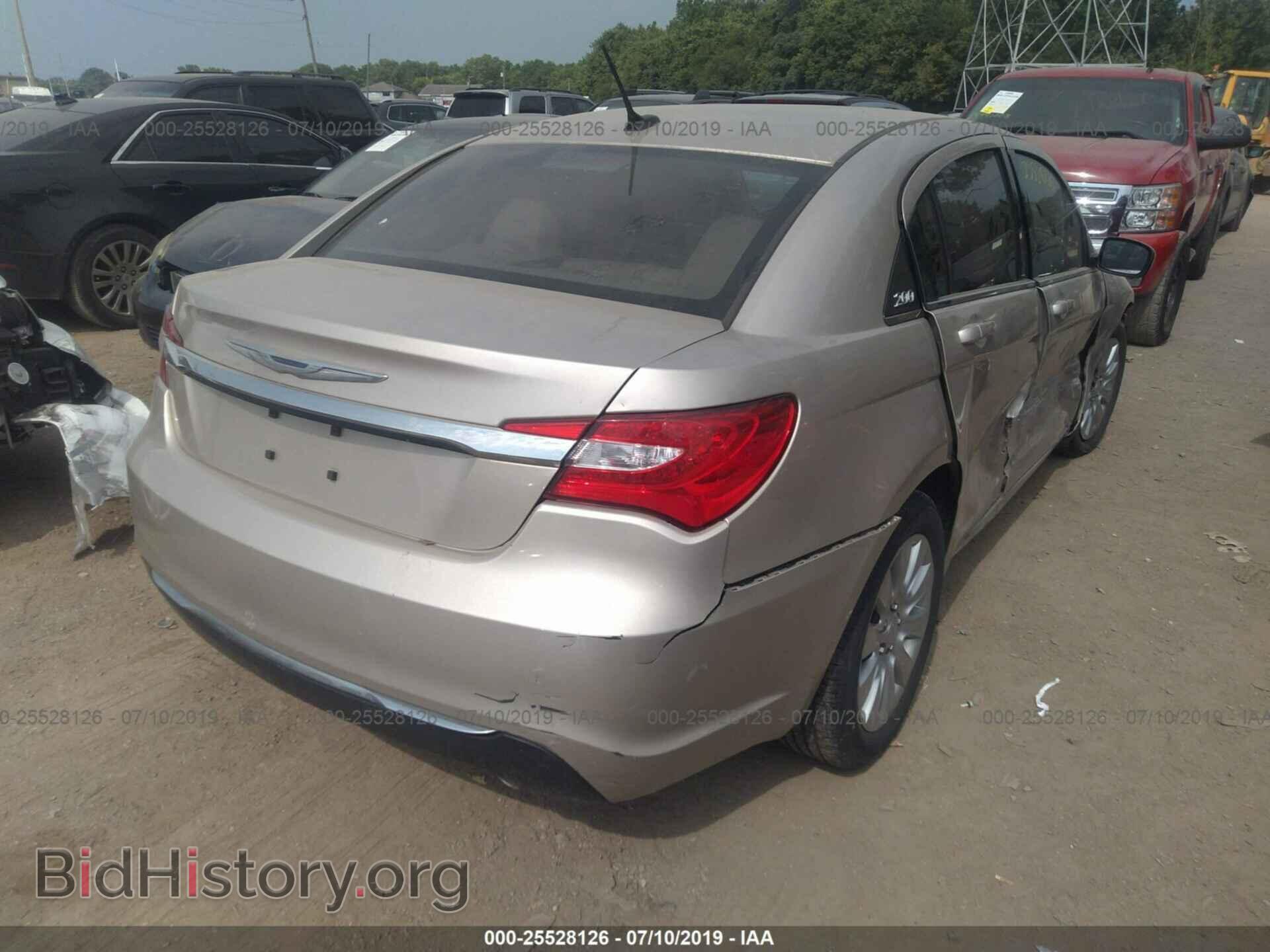 2013 CHRYSLER 200 - VIN: 1C3CCBAG7DN724051 - Photo 4