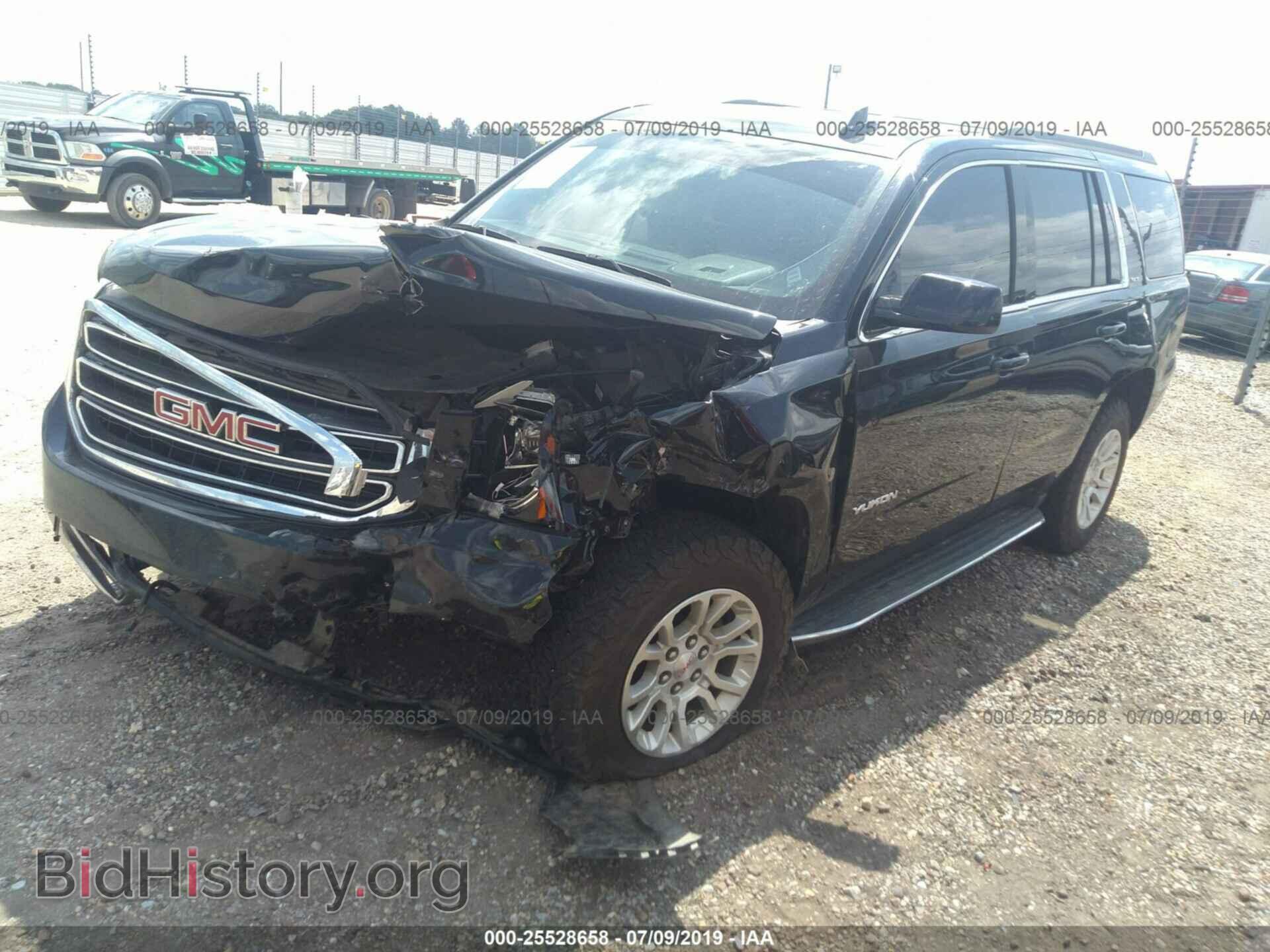 2017 GMC YUKON - VIN: 1GKS2BKC9HR110238 - Фото 2