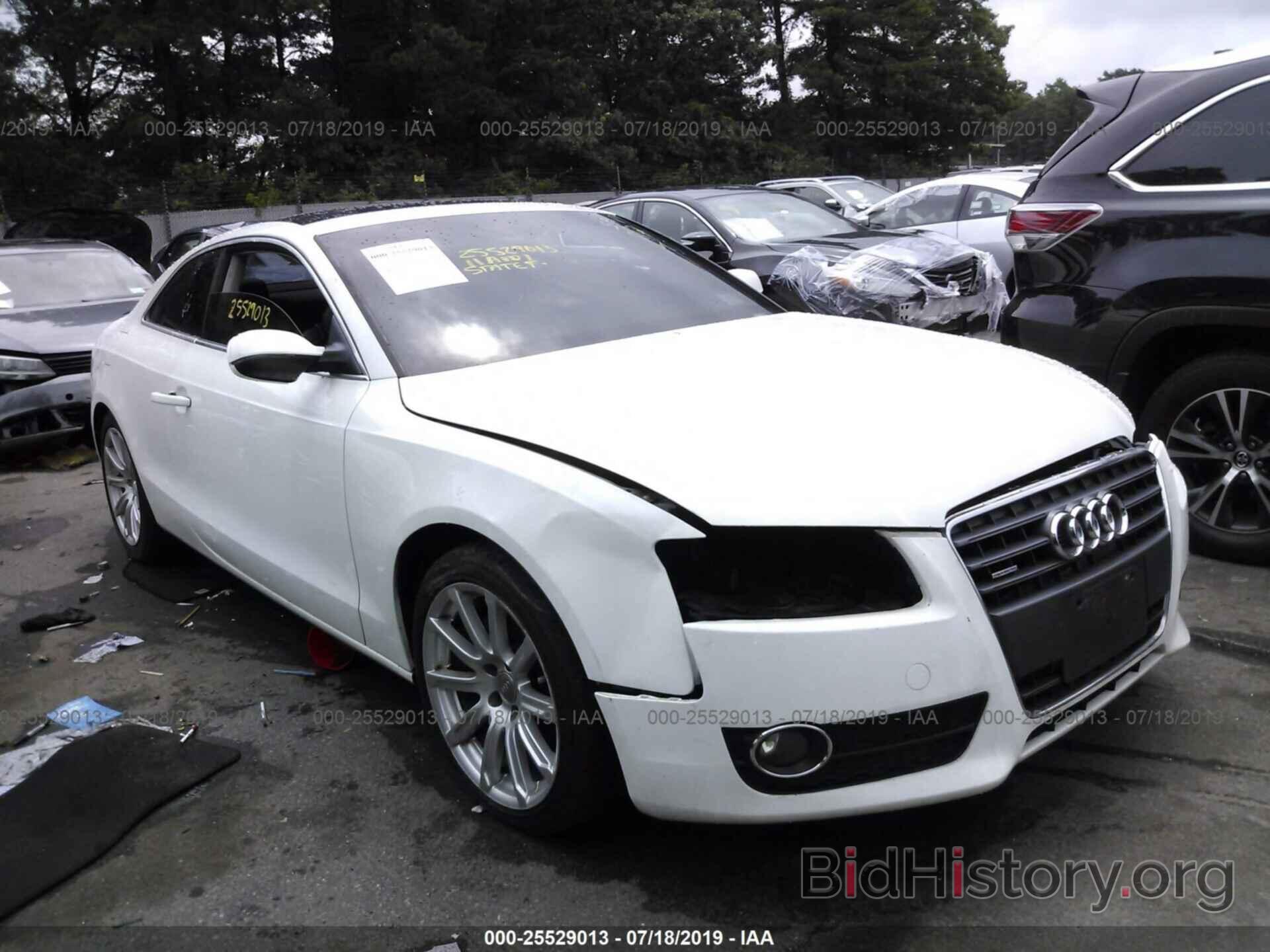 Photo WAULFAFR9BA072137 - AUDI A5 2011