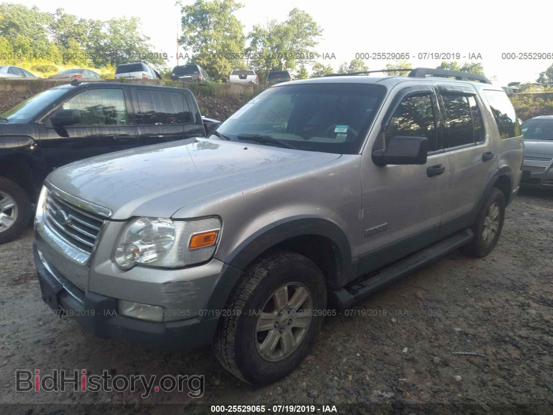 2006 FORD EXPLORER - VIN: 1FMEU73E56UA64350 - Фото 2