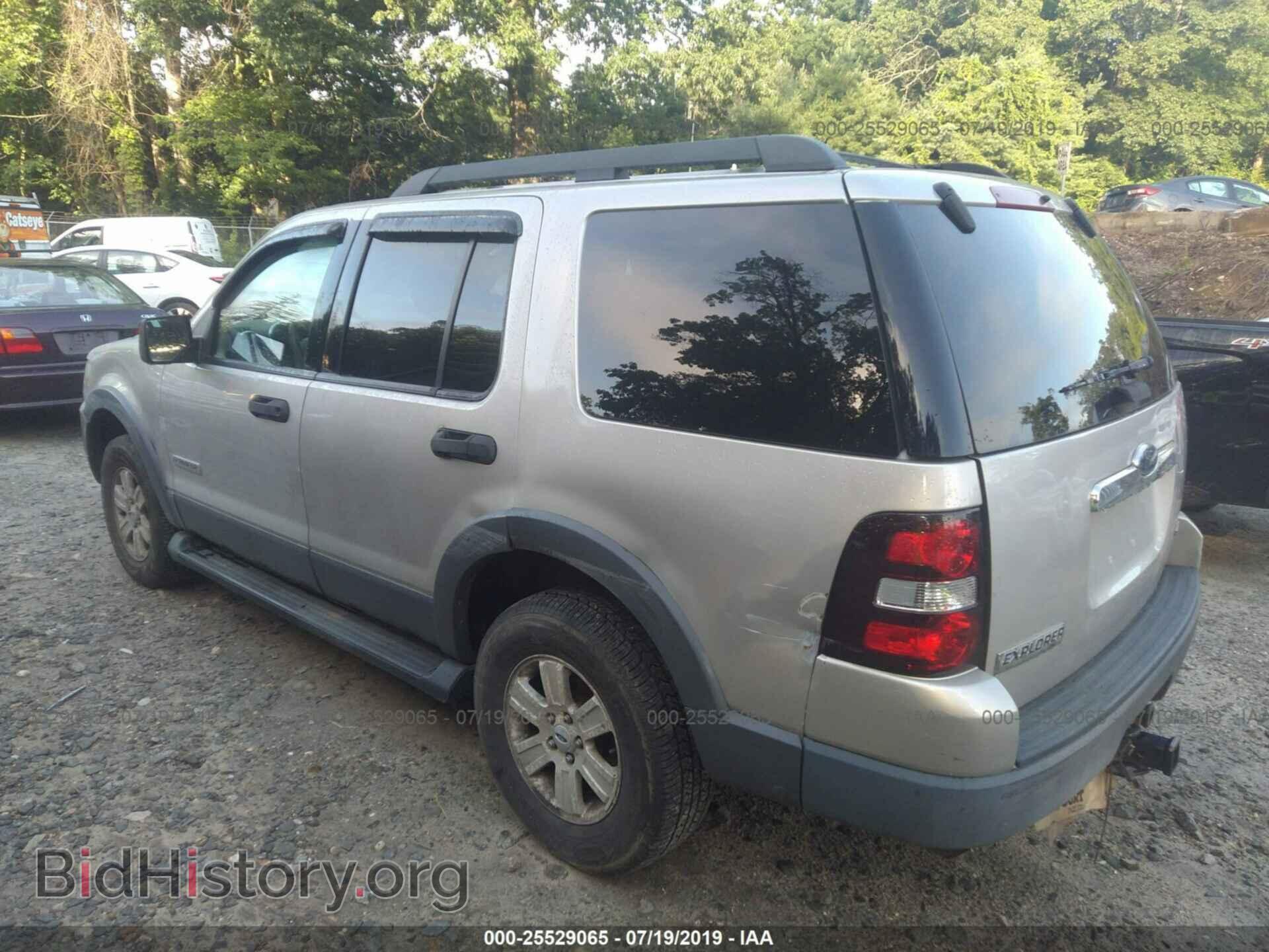 2006 FORD EXPLORER - VIN: 1FMEU73E56UA64350 - Фото 3