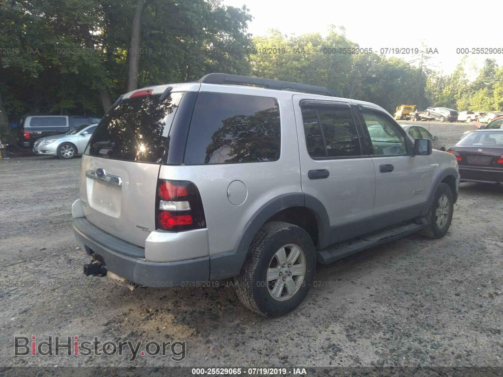 2006 FORD EXPLORER - VIN: 1FMEU73E56UA64350 - Фото 4