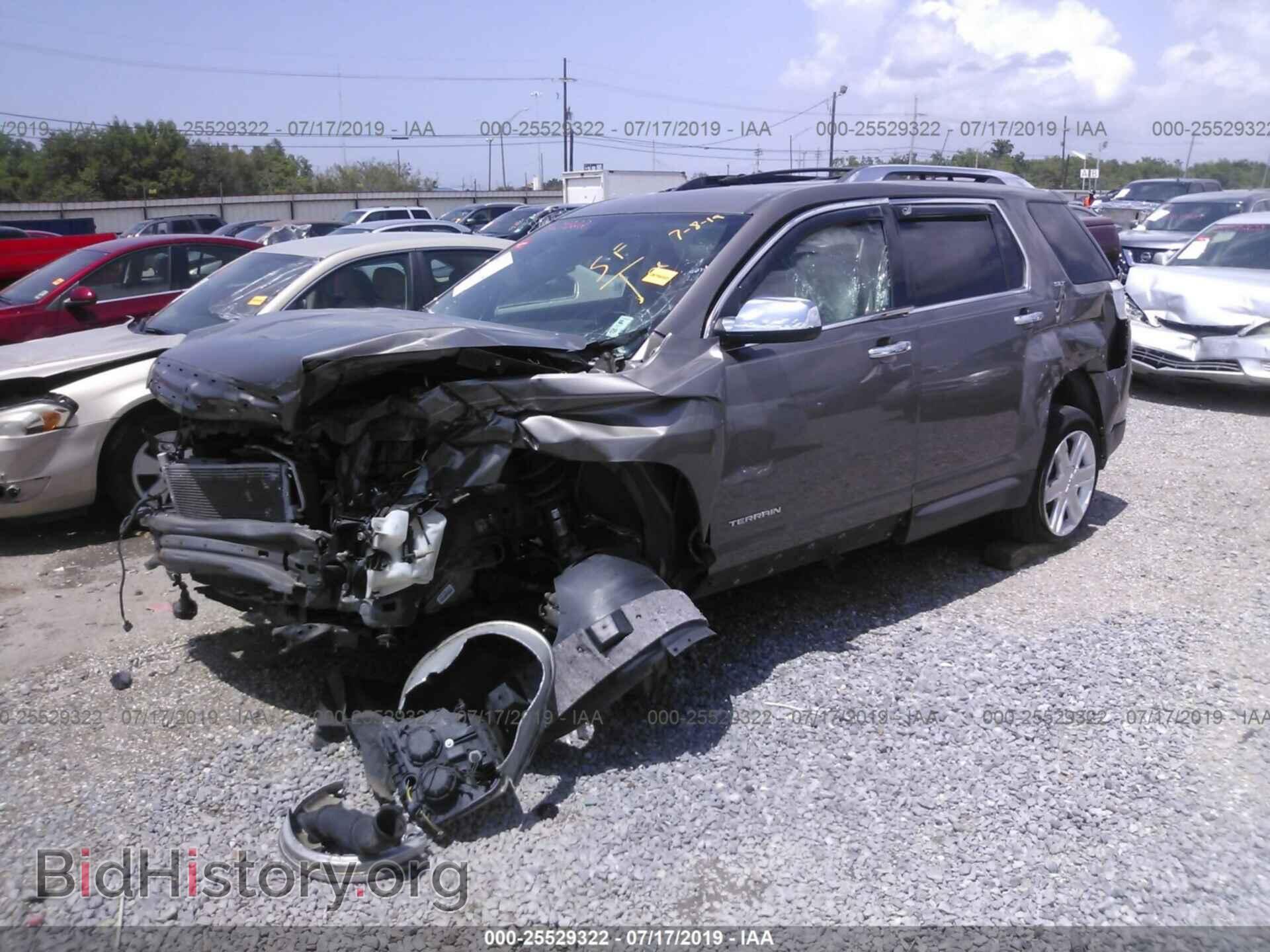 2011 GMC TERRAIN - VIN: 2CTALWEC7B6204228 - Photo 2