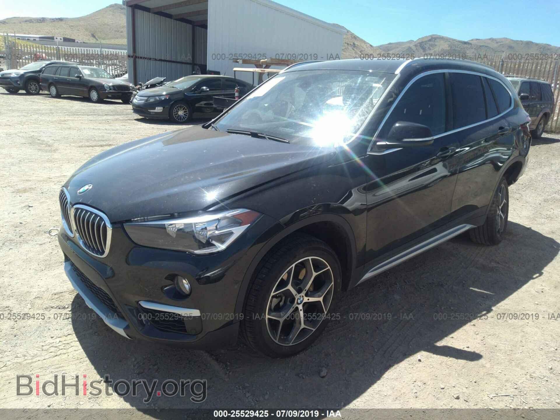2018 BMW X1 - VIN: WBXHT3C35J5L27471 - Фото 2