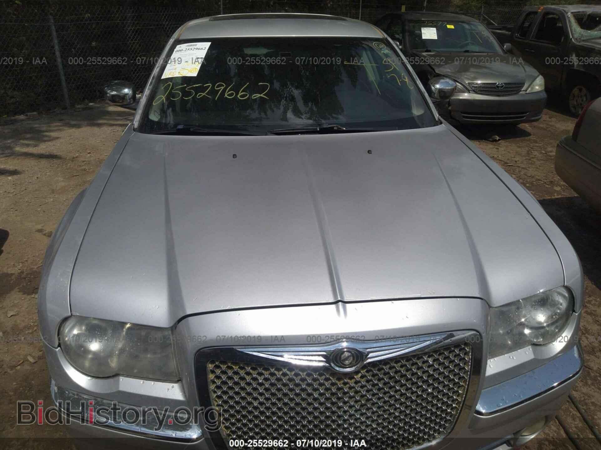 2005 CHRYSLER 300C - VIN: 2C3AA63H55H524273 - Фото 6