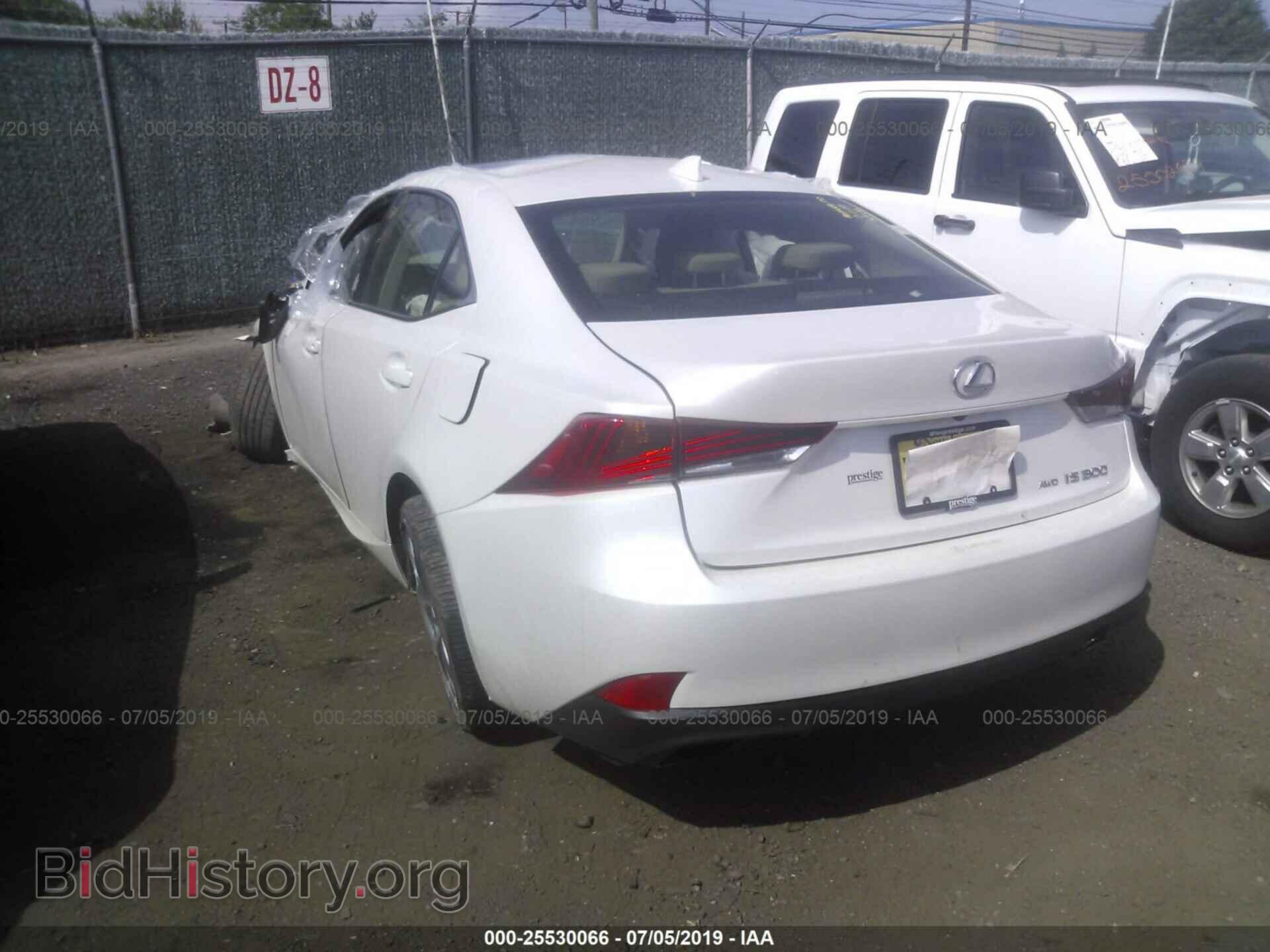 2017 LEXUS IS - VIN: JTHCM1D23H5020355 - Photo 3
