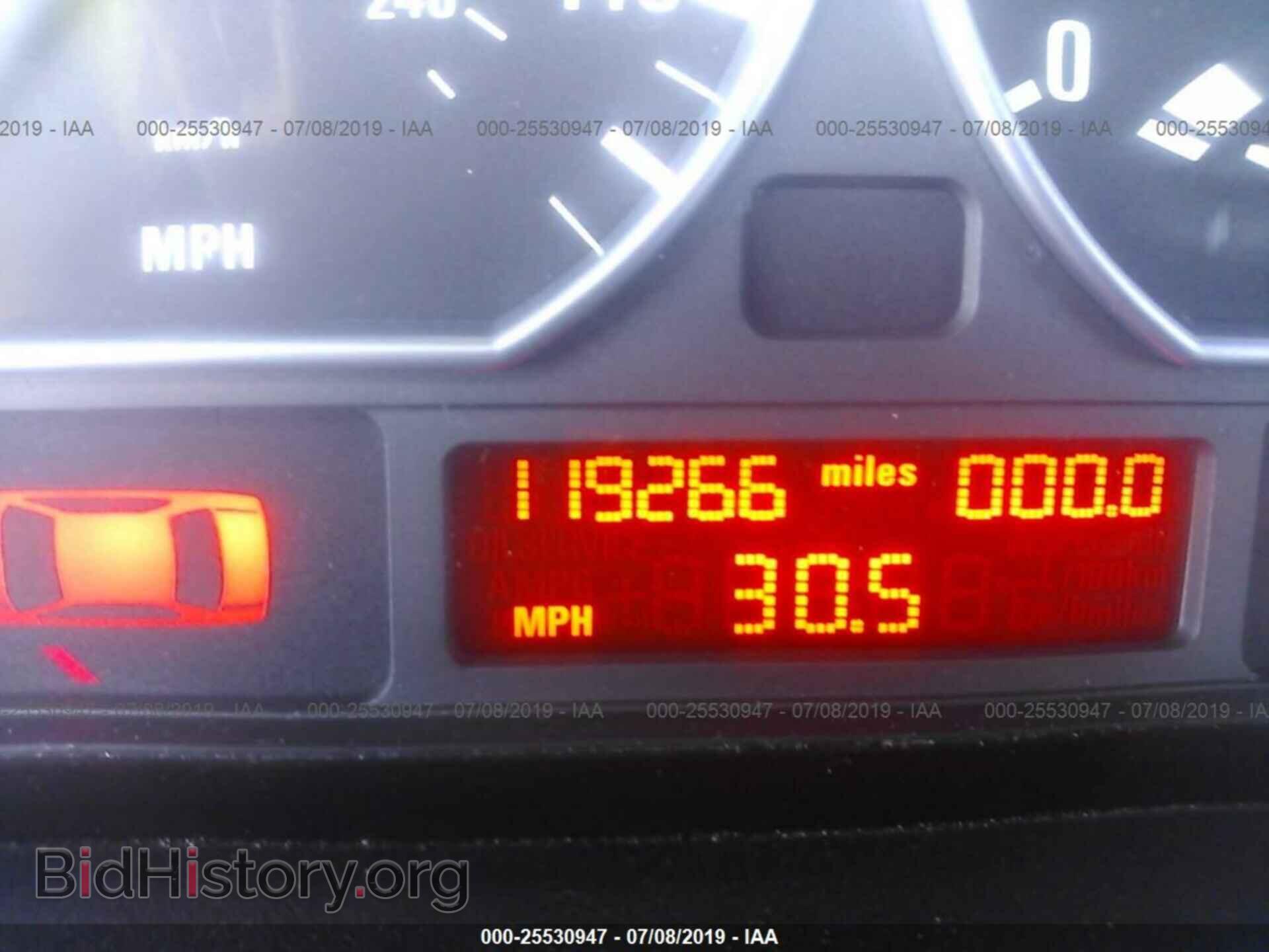 2003 BMW 330 - VIN: WBAEV53493KM28190 - Фото 7
