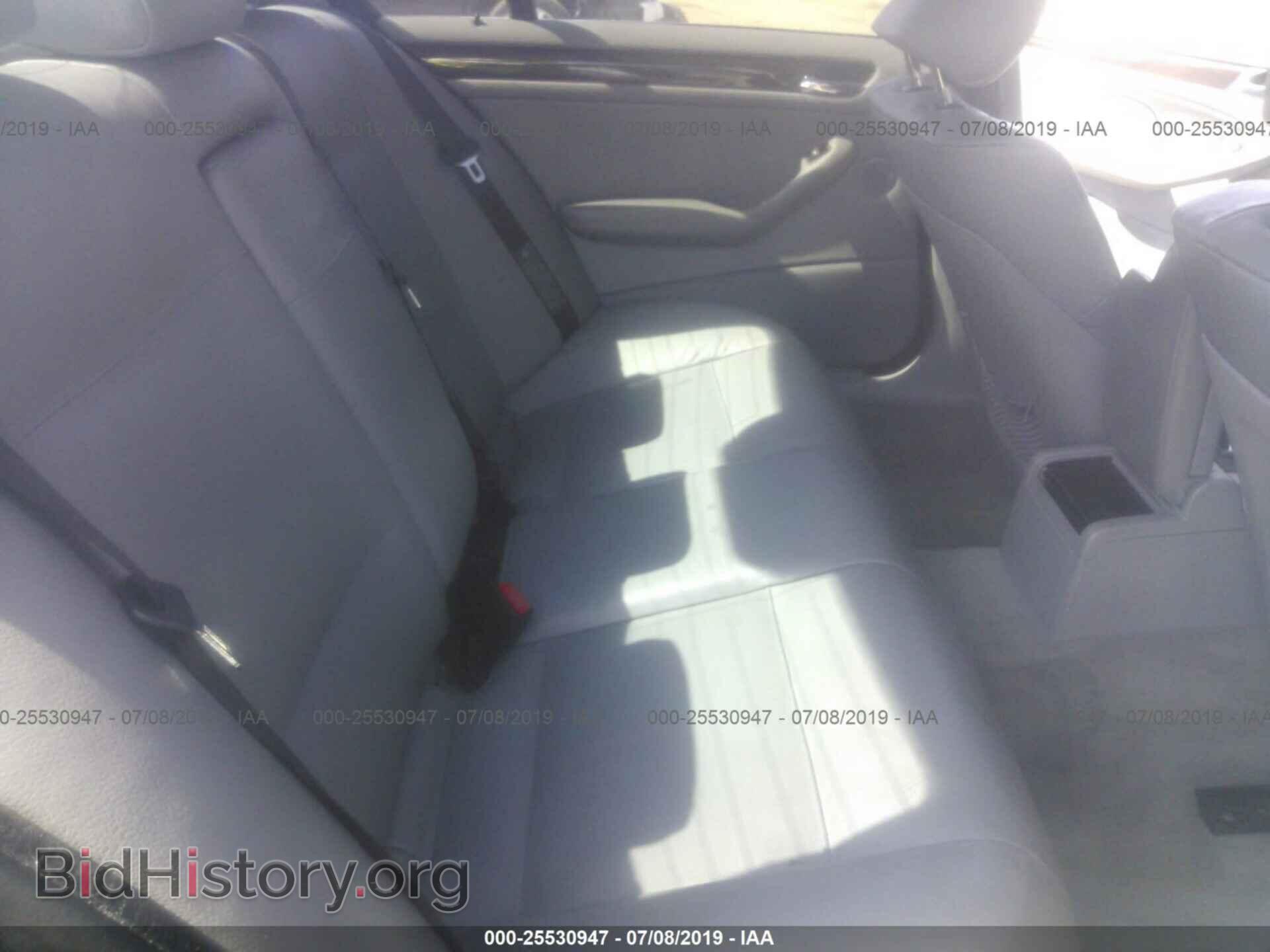 2003 BMW 330 - VIN: WBAEV53493KM28190 - Фото 8