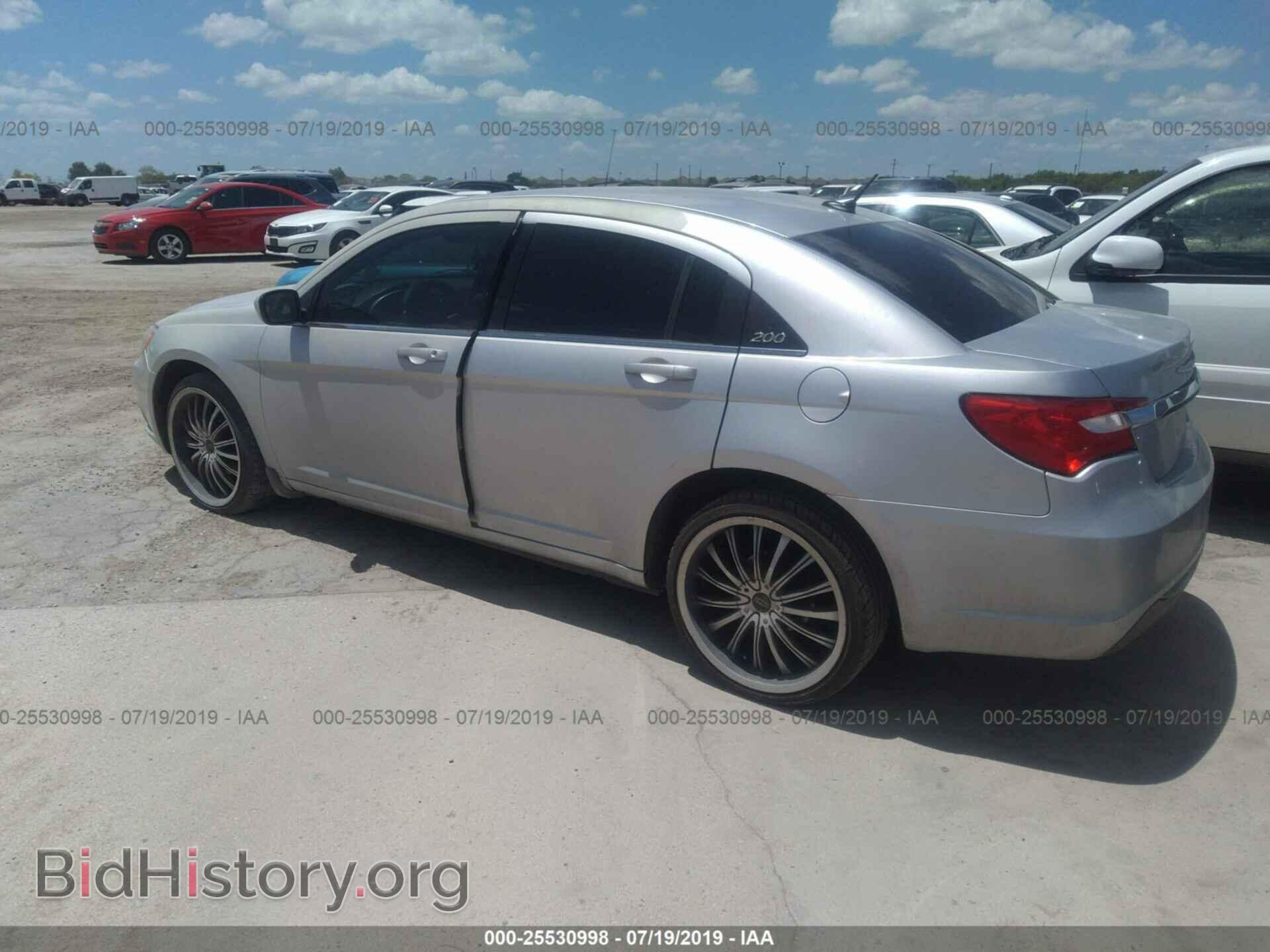 2012 CHRYSLER 200 - VIN: 1C3CCBBB2CN100515 - Фото 3