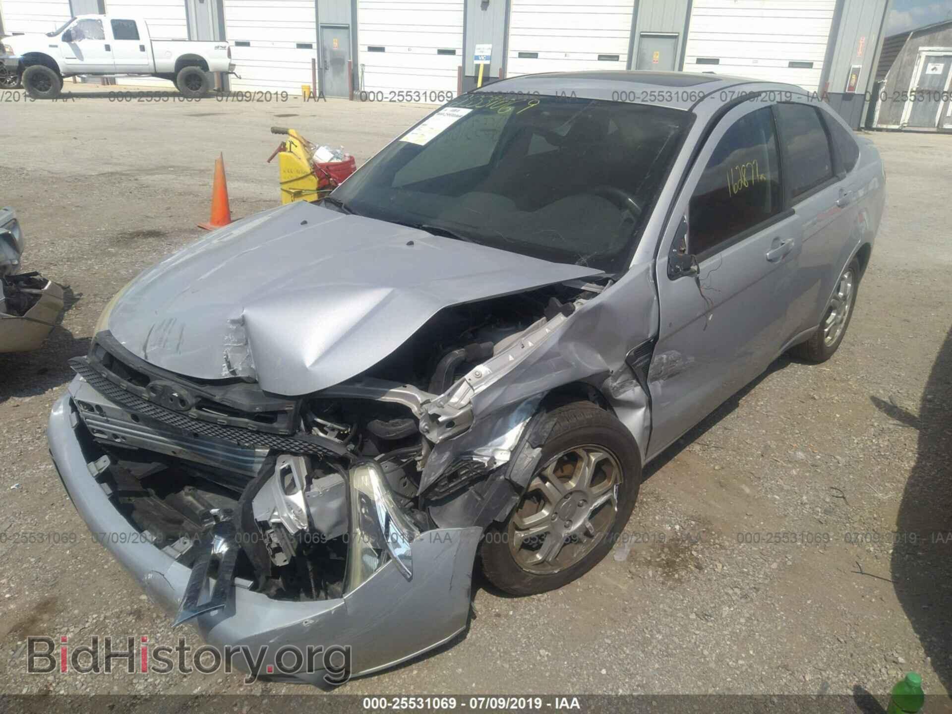 2008 FORD FOCUS - VIN: 1FAHP35N88W237693 - Фото 2