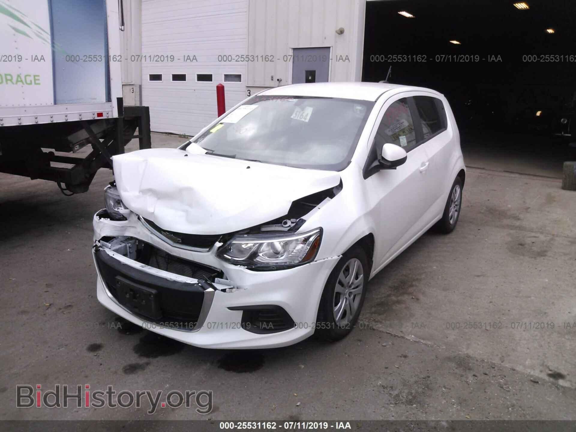 2017 CHEVROLET SONIC - VIN: 1G1JG6SG1H4162374 - Фото 2