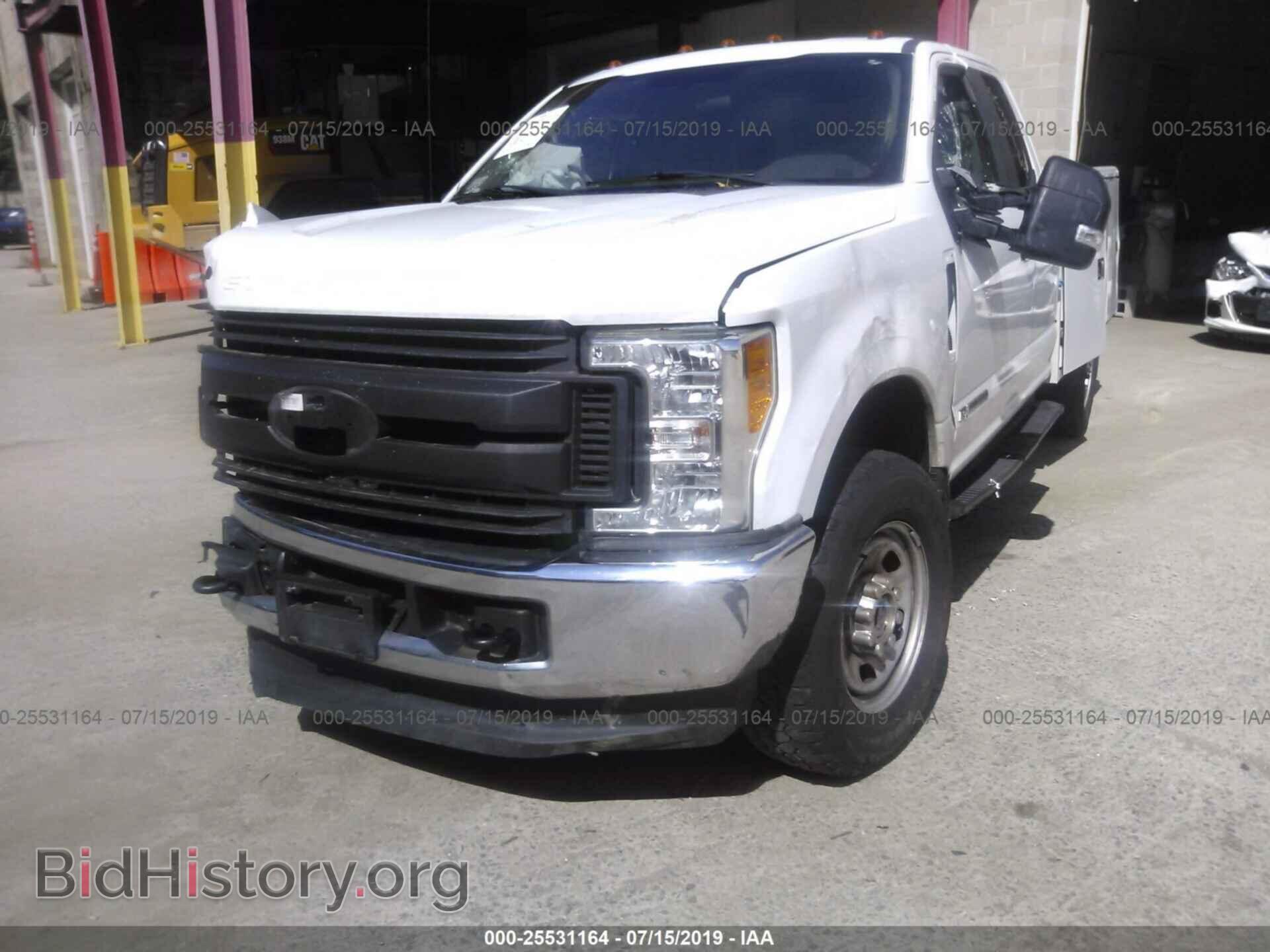 2017 FORD F350 - VIN: 1FD8X3FT1HEC22929 - Фото 2
