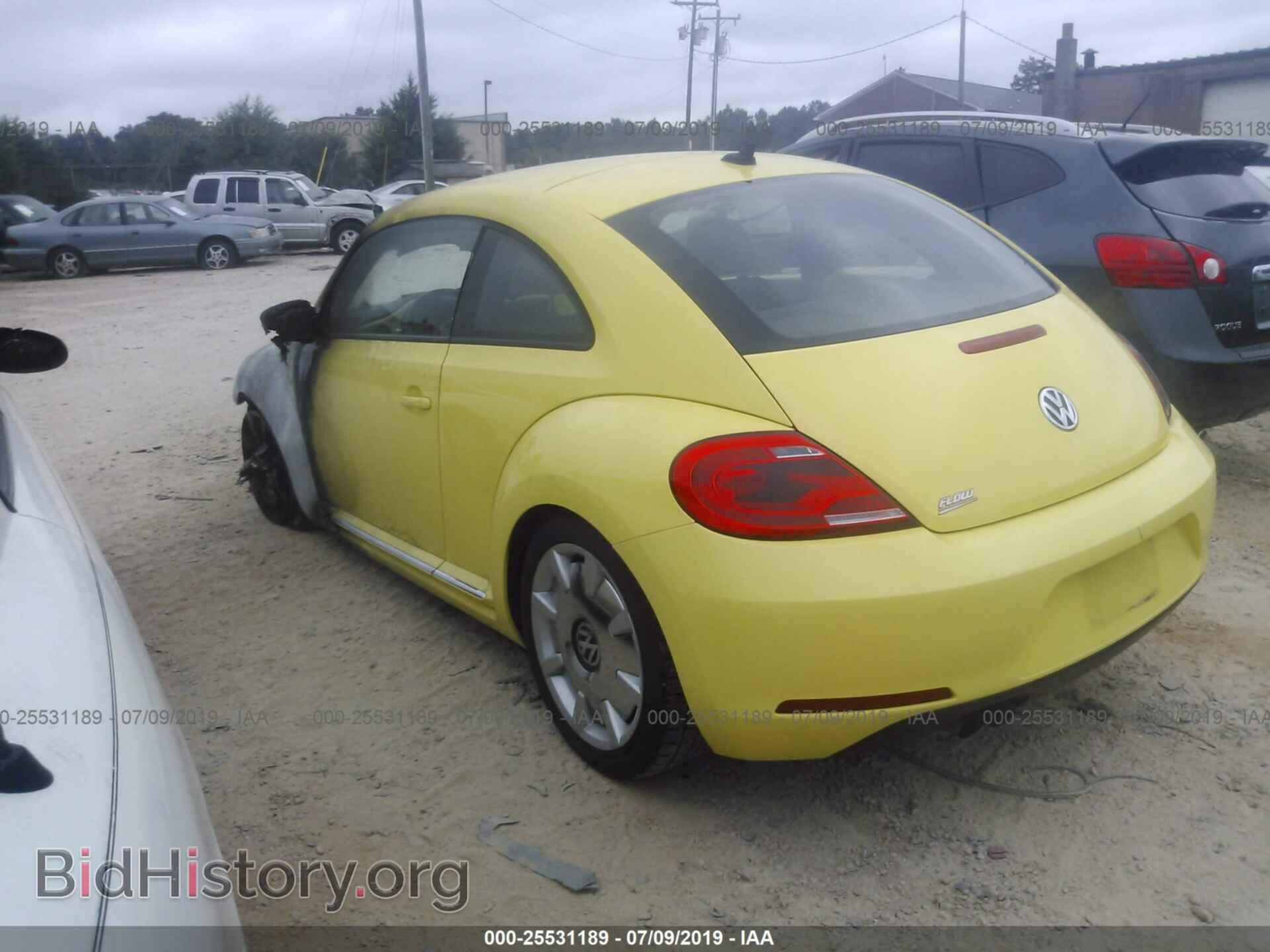 2012 VOLKSWAGEN BEETLE - VIN: 3VWJP7AT4CM625694 - Фото 3
