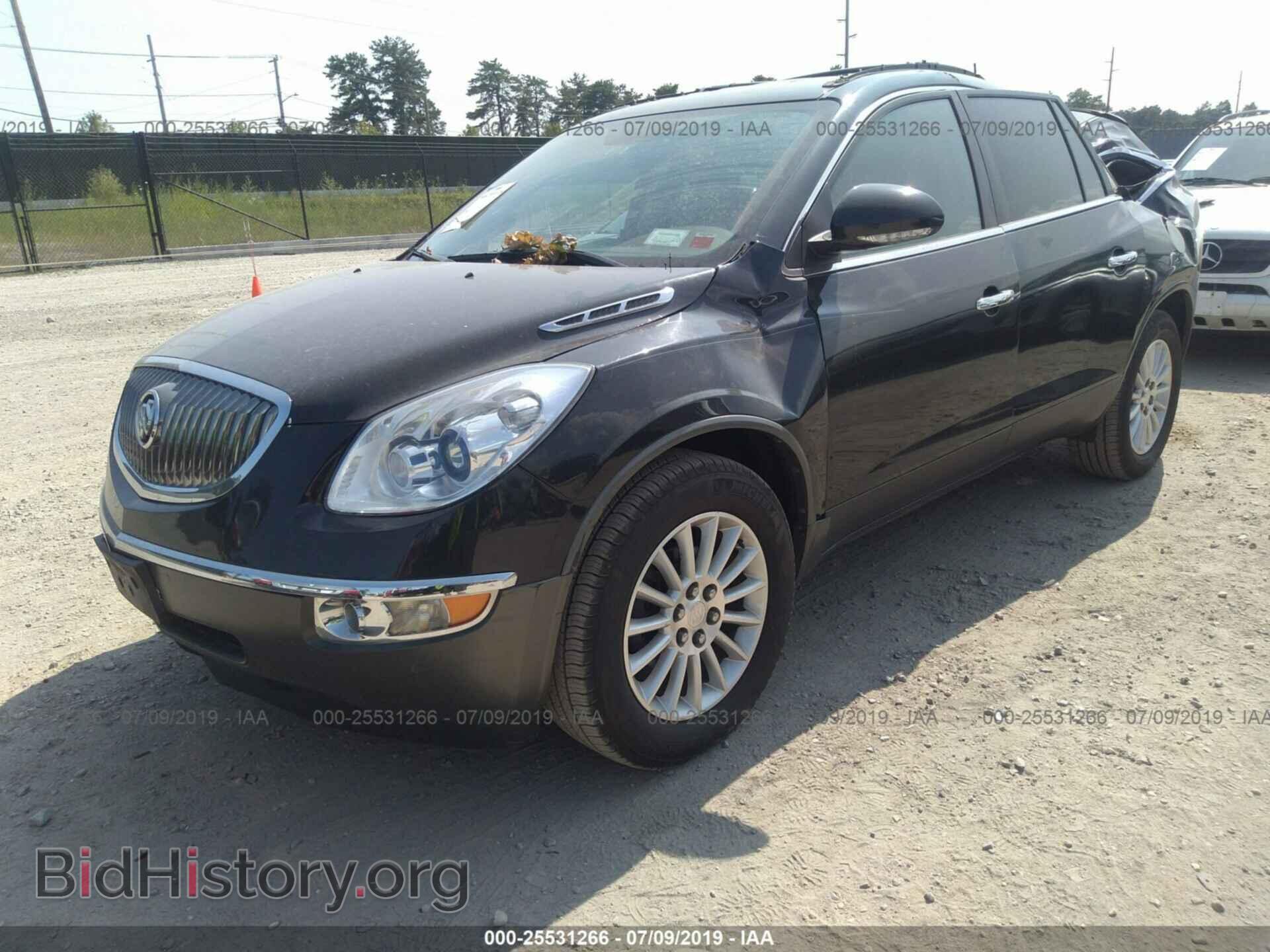 2012 BUICK ENCLAVE - VIN: 5GAKRCED7CJ139683 - Фото 2
