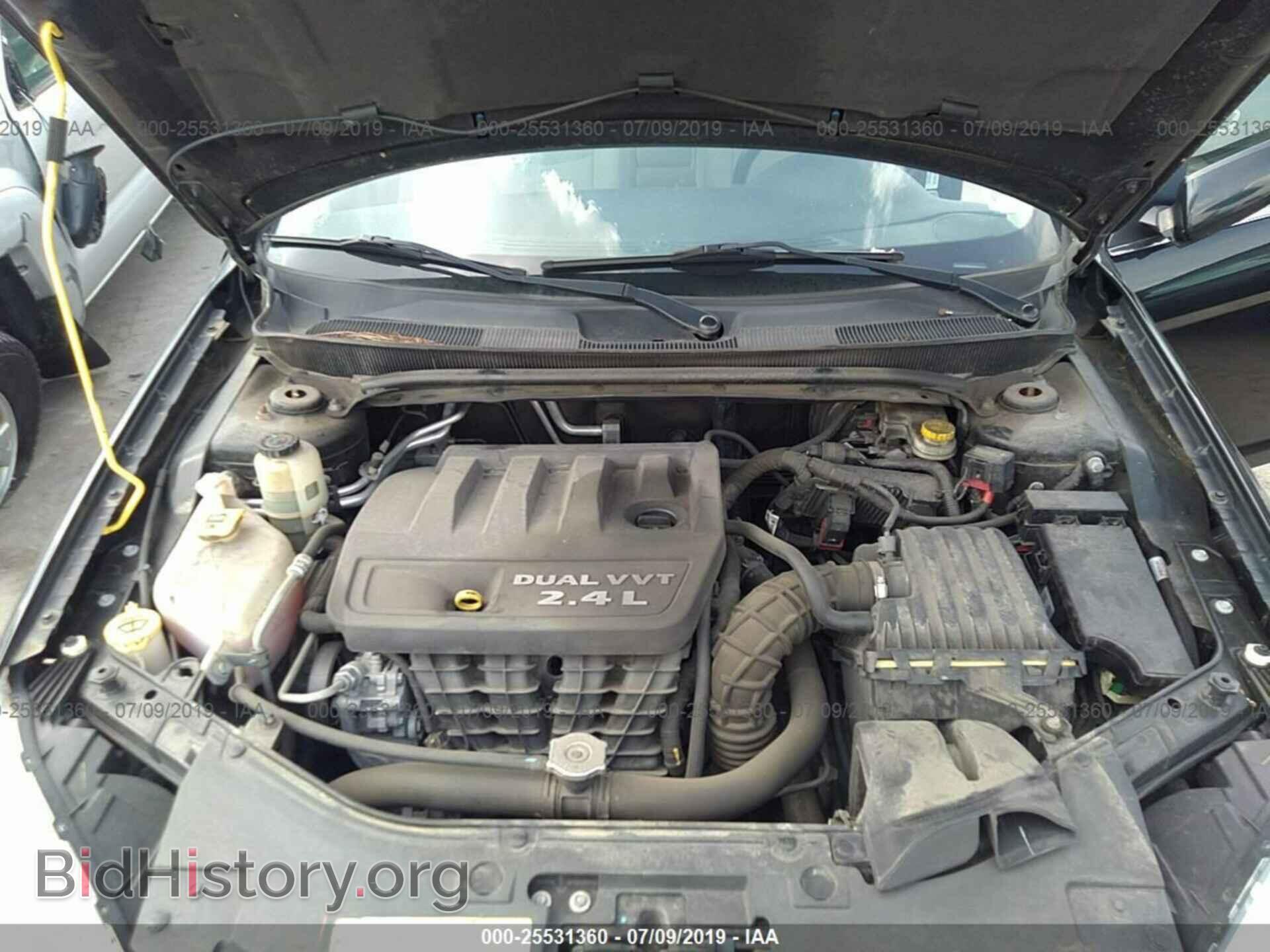 2012 CHRYSLER 200 - VIN: 1C3CCBBBXCN145945 - Фото 10