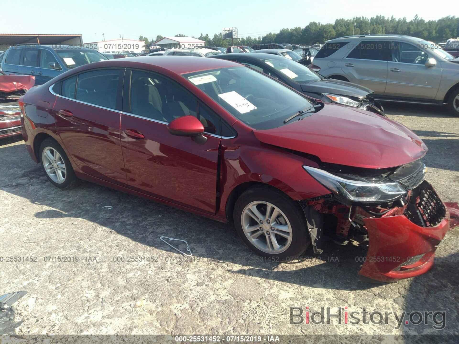 Photo 1G1BE5SM6J7237696 - CHEVROLET CRUZE 2018