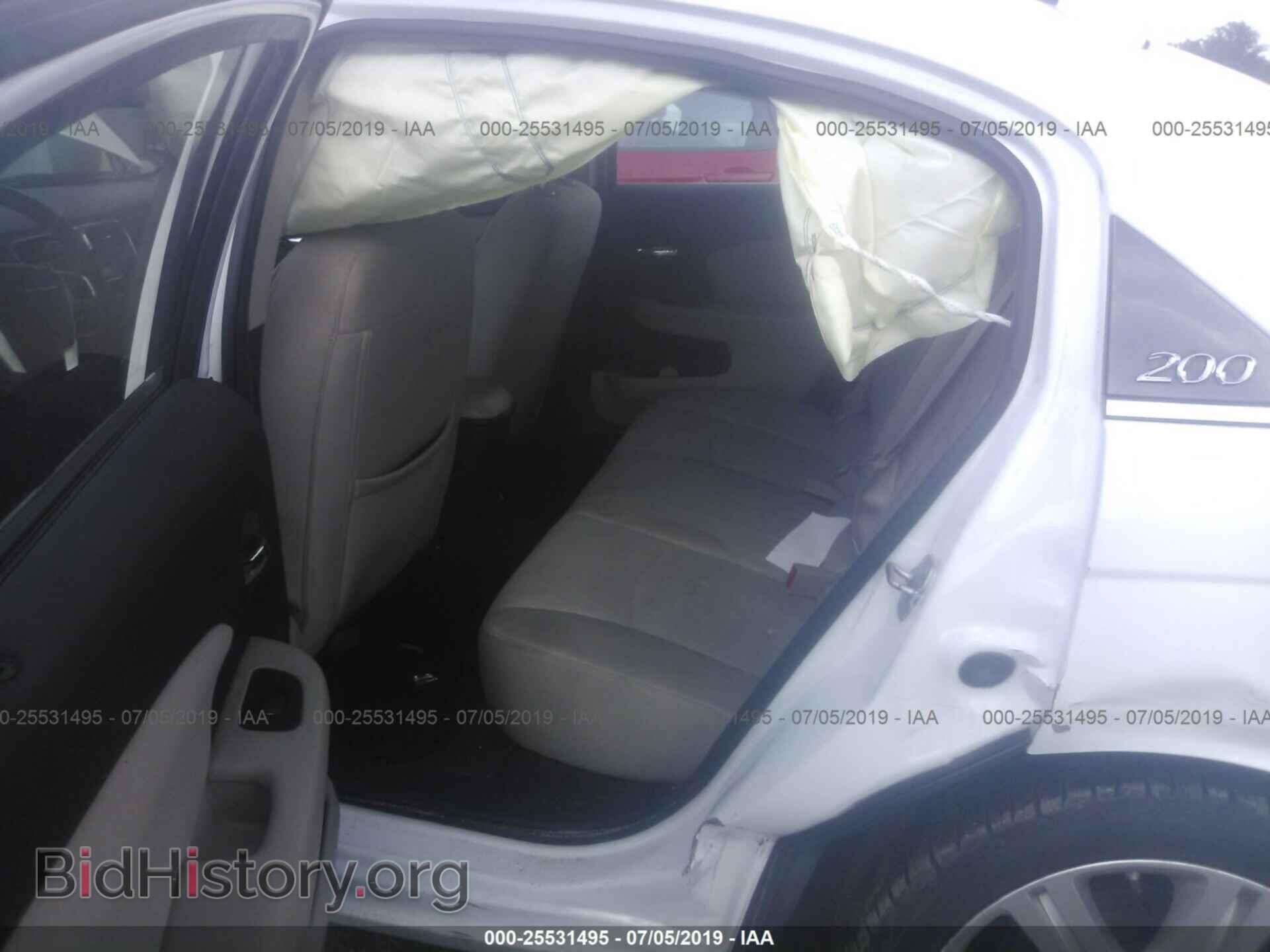 2012 CHRYSLER 200 - VIN: 1C3CCBBG9CN306765 - Фото 8