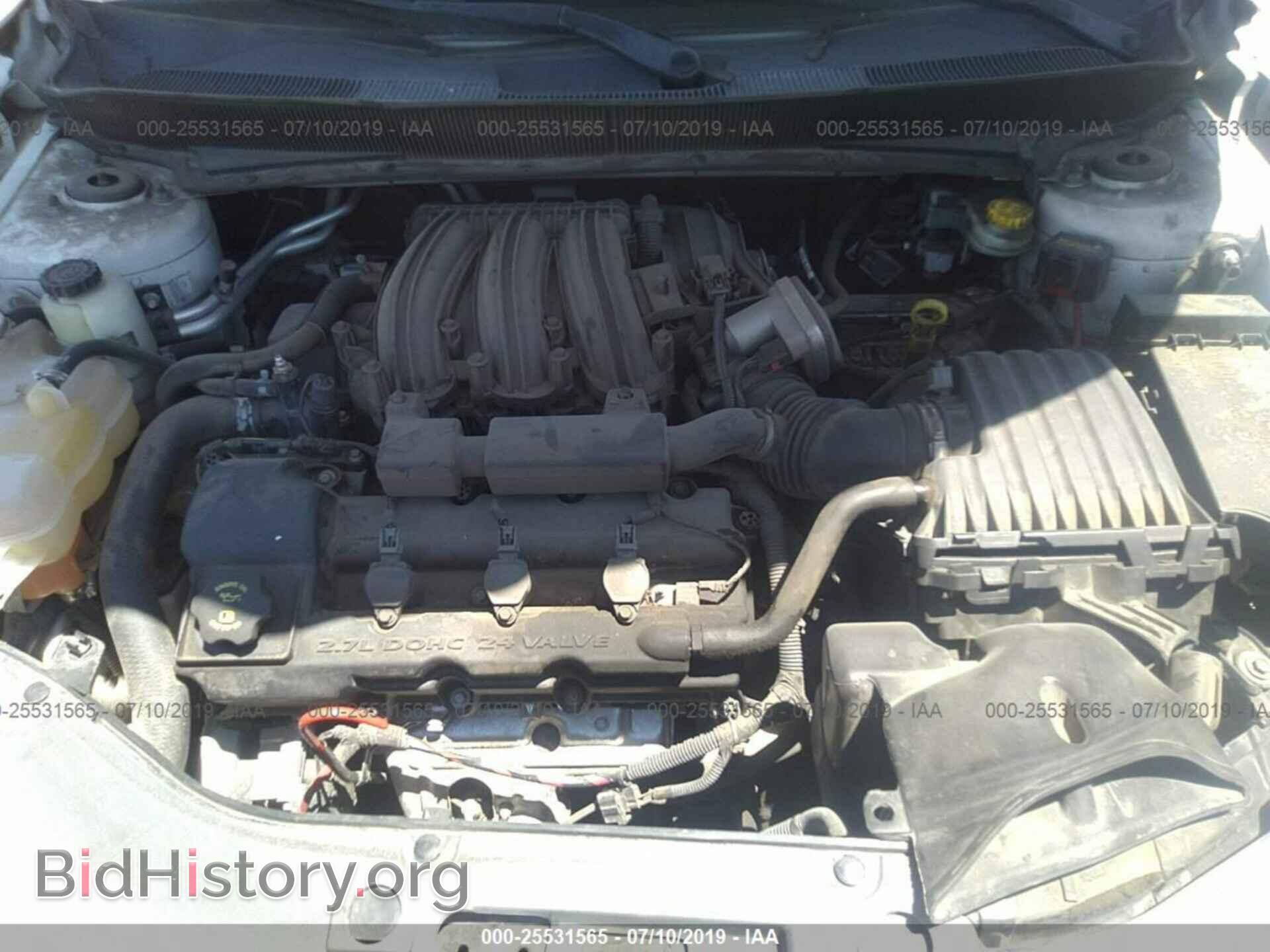 2009 CHRYSLER SEBRING - VIN: 1C3LC55D29N554965 - Фото 10