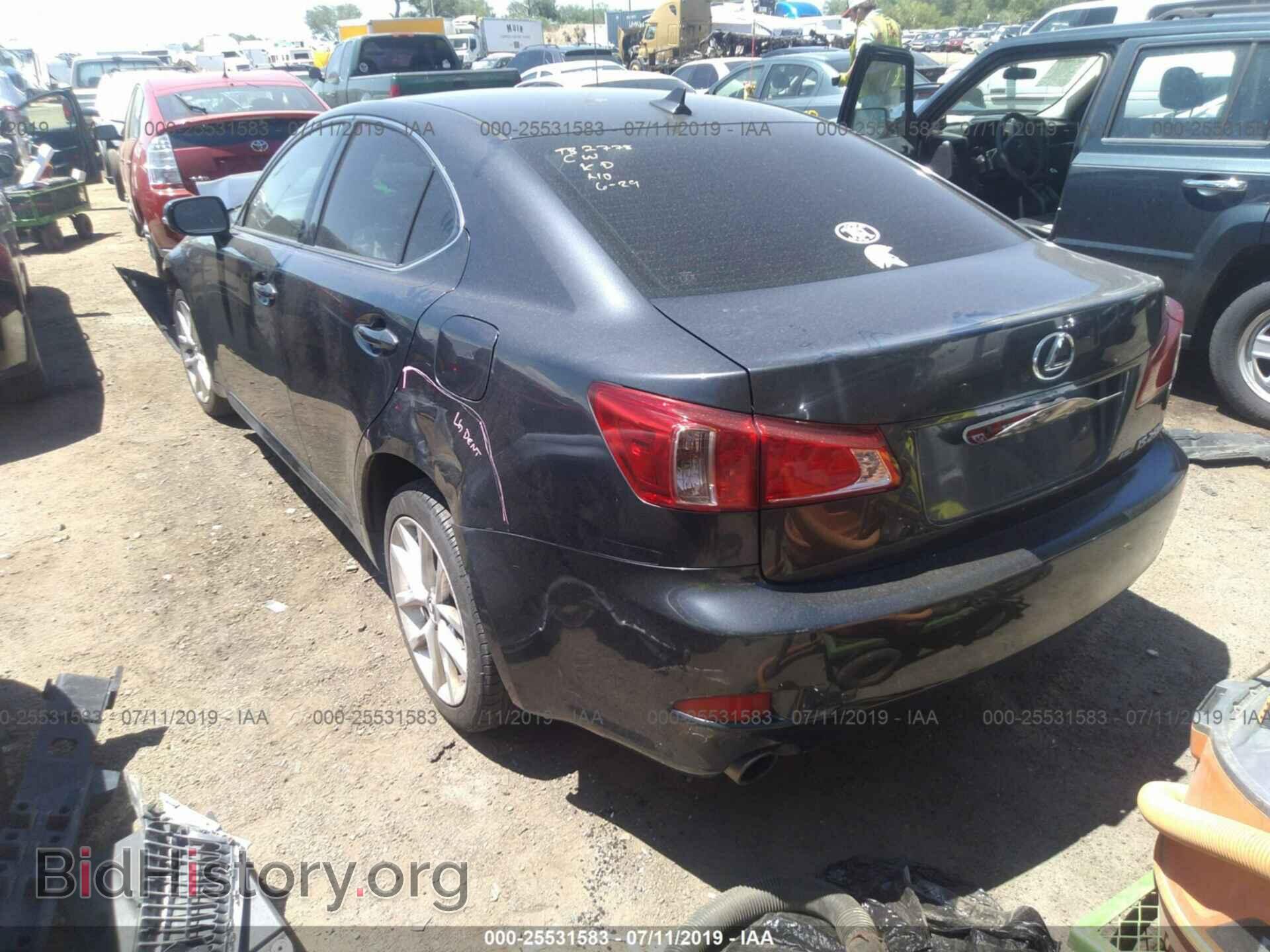 2011 LEXUS IS - VIN: JTHCF5C24B5044870 - Фото 3