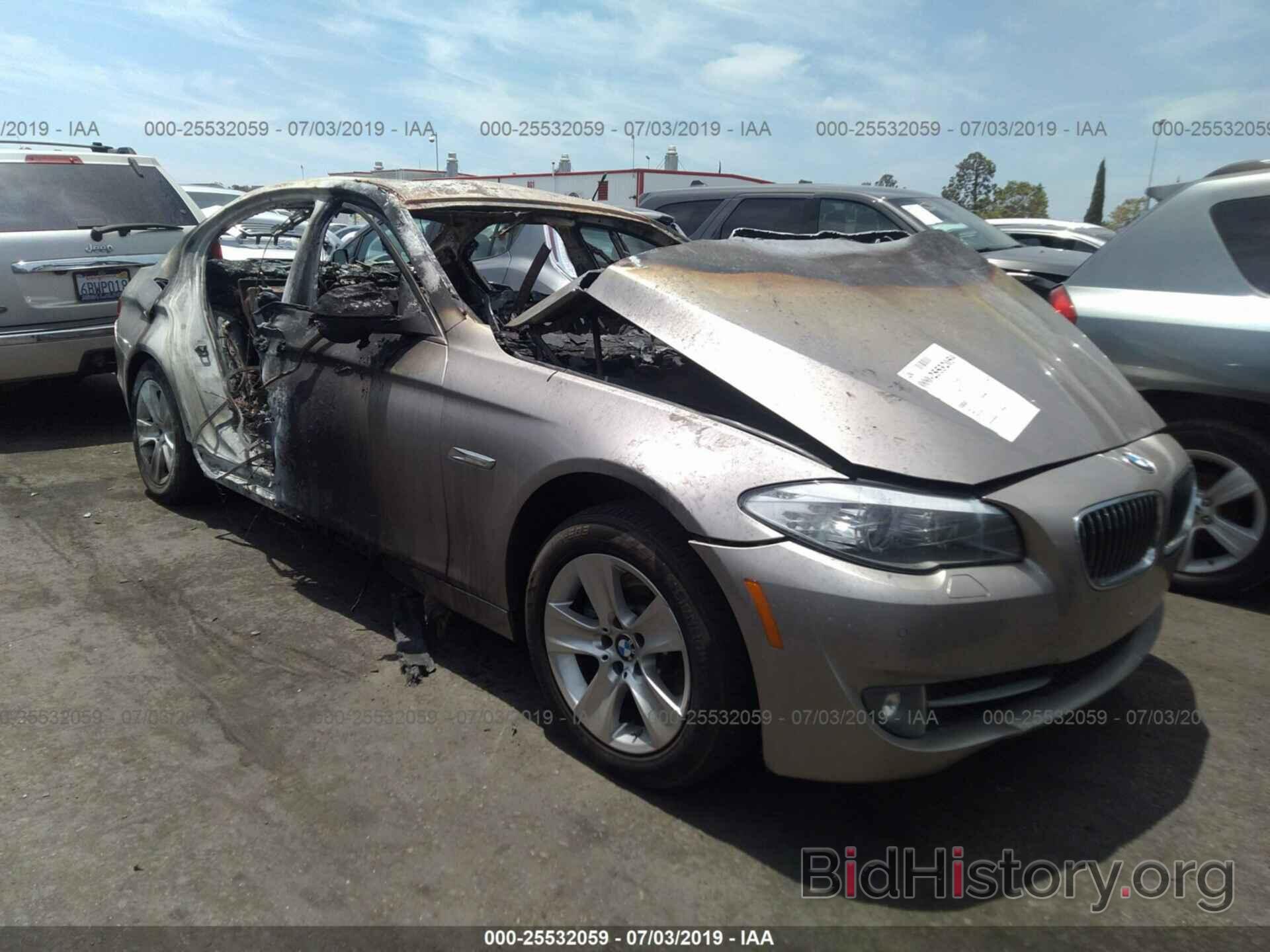 Photo WBAXH5C54CDW08366 - BMW 528 2012