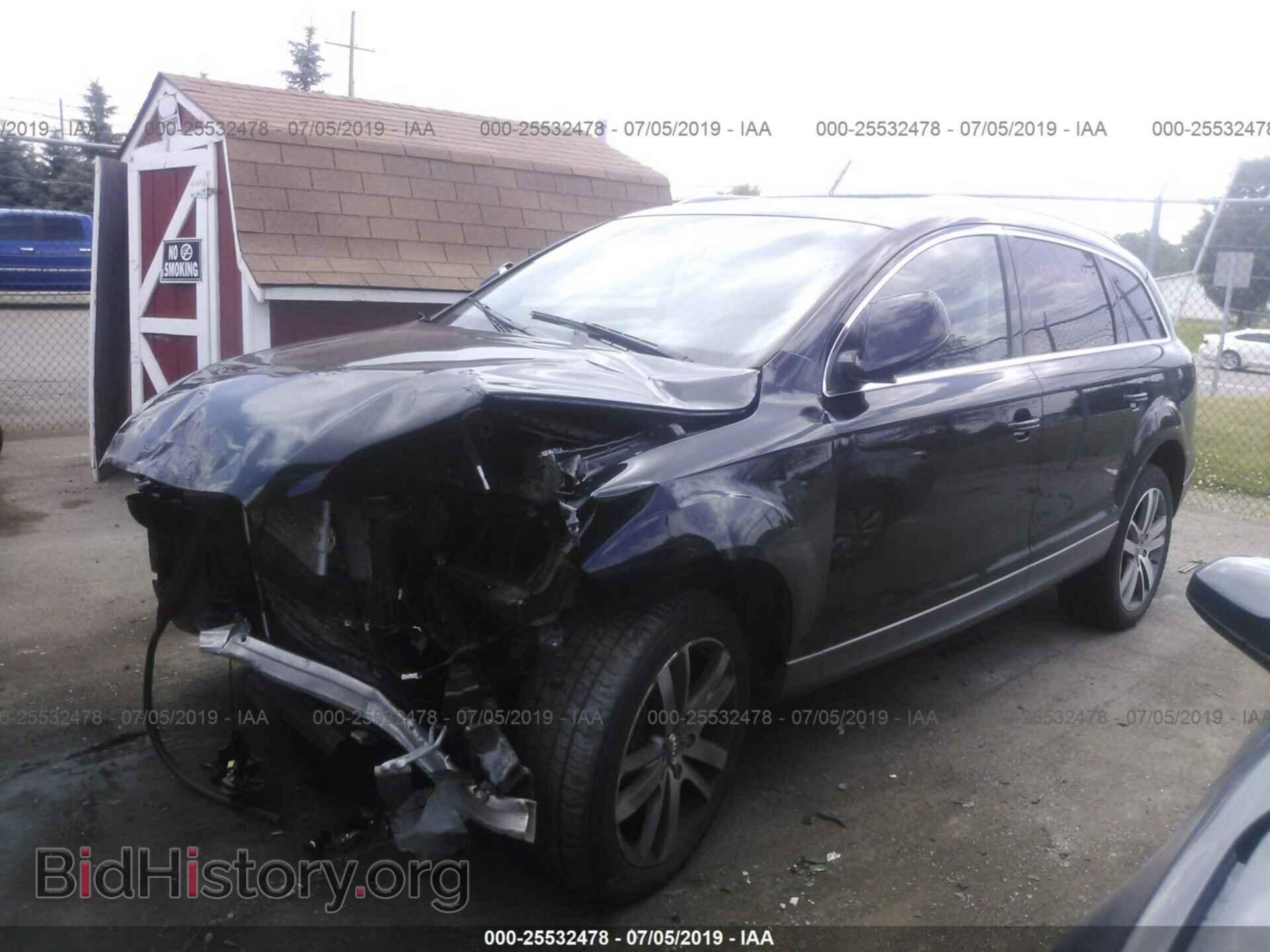 2010 AUDI Q7 - VIN: WA1LYAFE1AD001404 - Фото 2