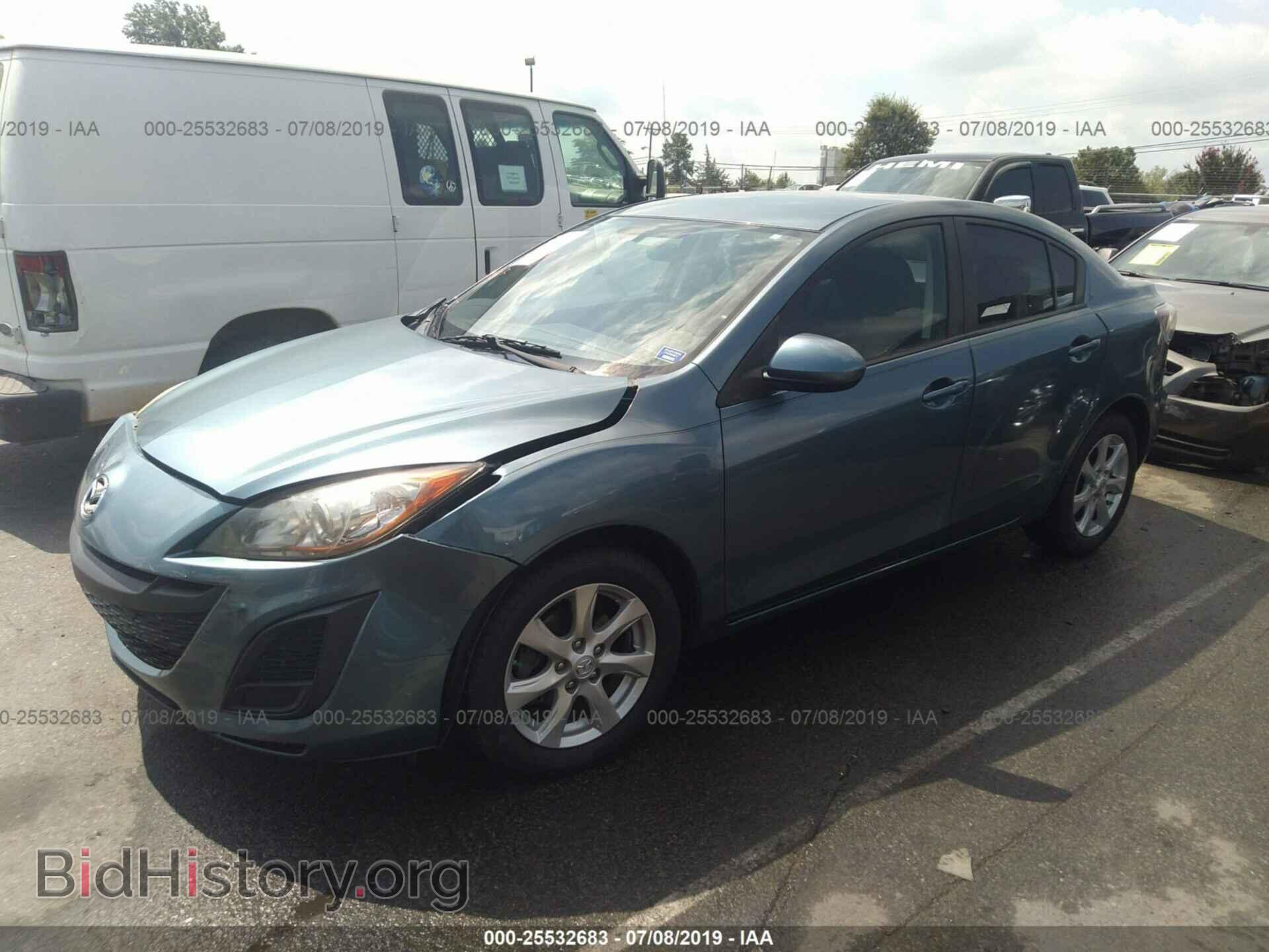 2011 MAZDA 3 - VIN: JM1BL1VF2B1422285 - Photo 2