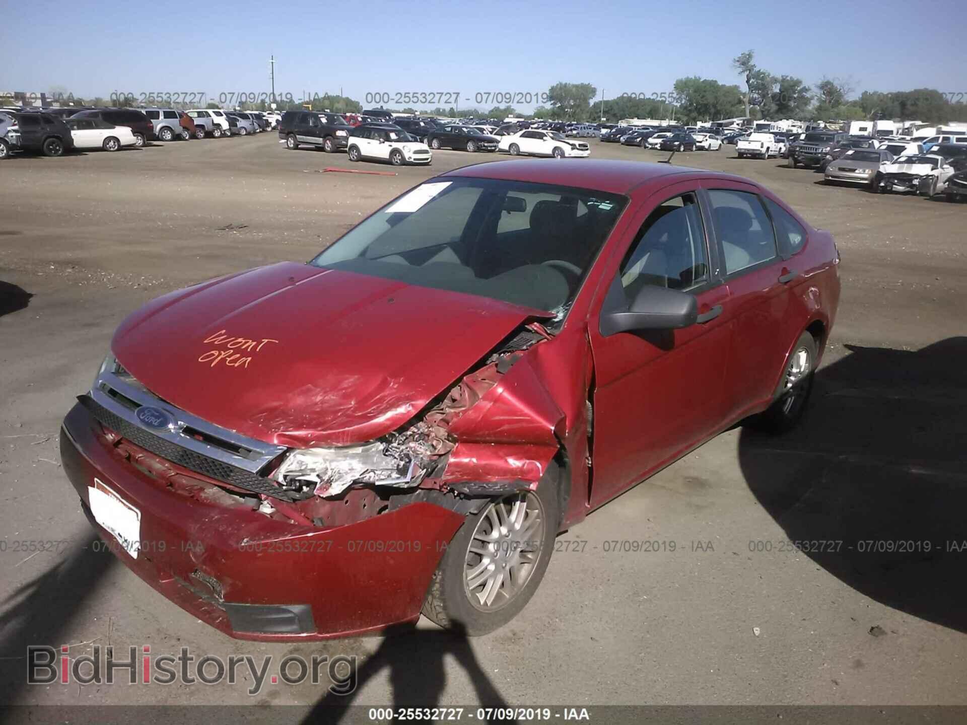 2009 FORD FOCUS - VIN: 1FAHP35N99W257047 - Фото 2
