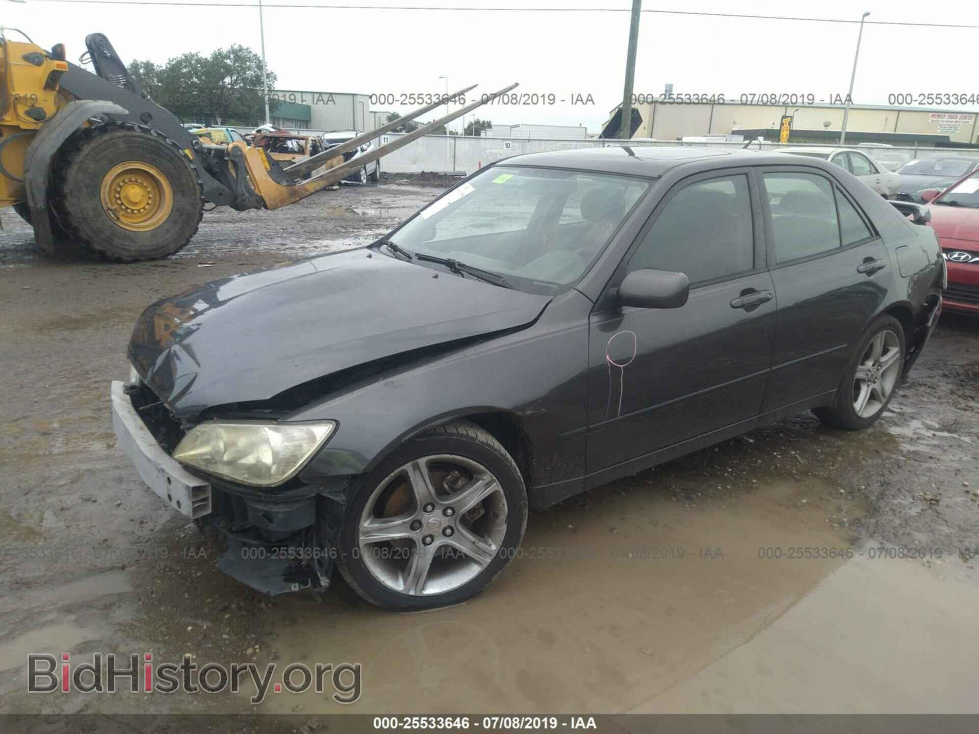 2001 LEXUS IS - VIN: JTHBD182X10016442 - Photo 2