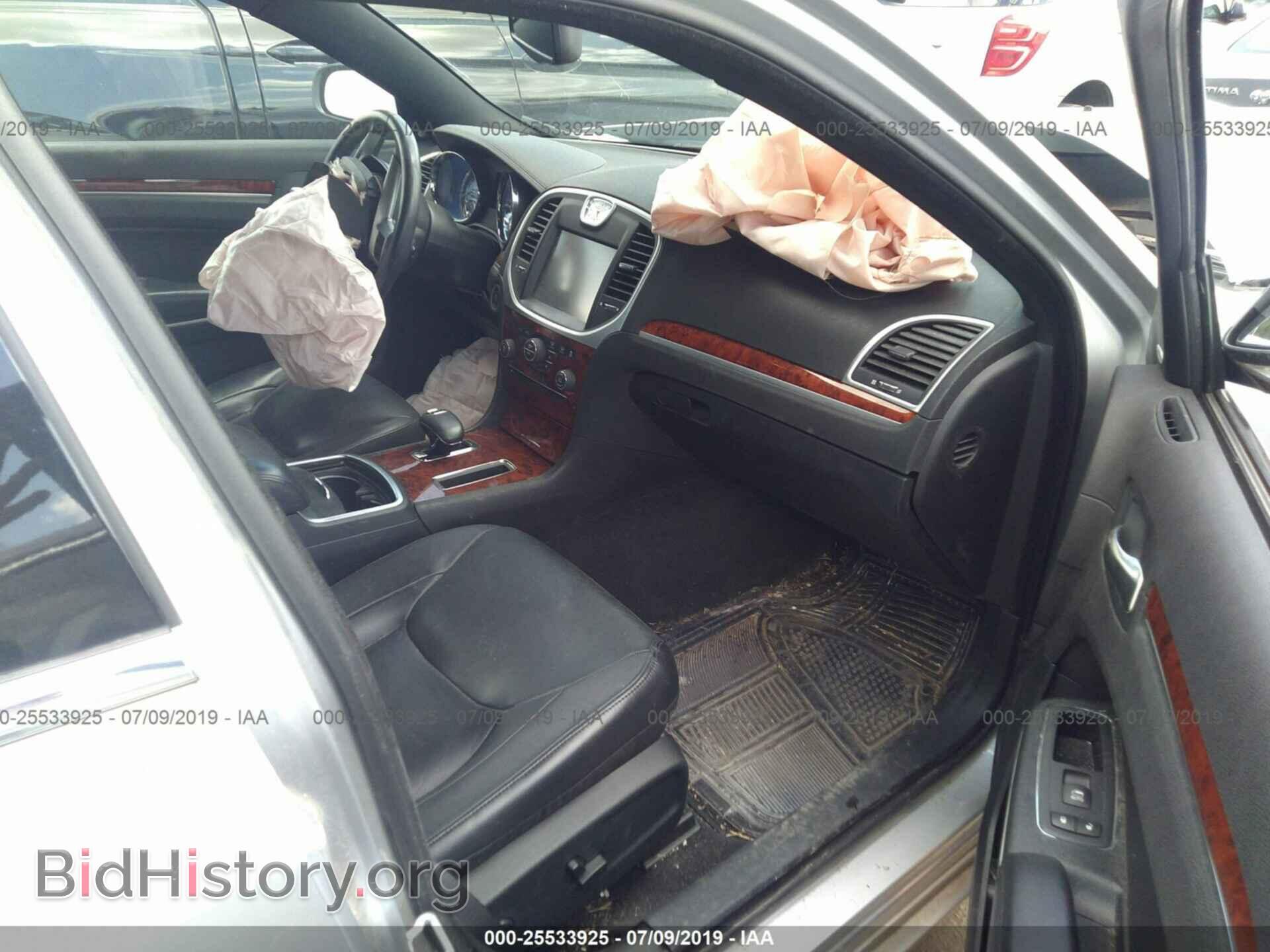 2012 CHRYSLER 300 - VIN: 2C3CCACG9CH223323 - Фото 5