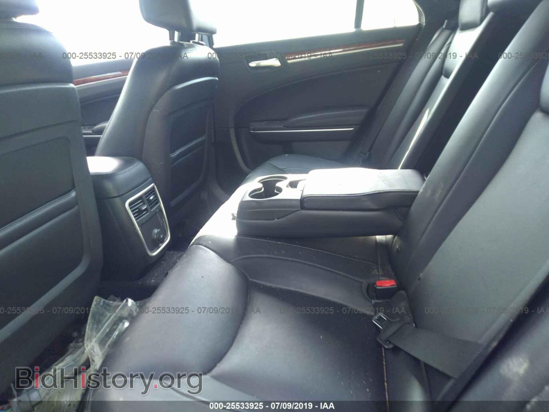 2012 CHRYSLER 300 - VIN: 2C3CCACG9CH223323 - Фото 8
