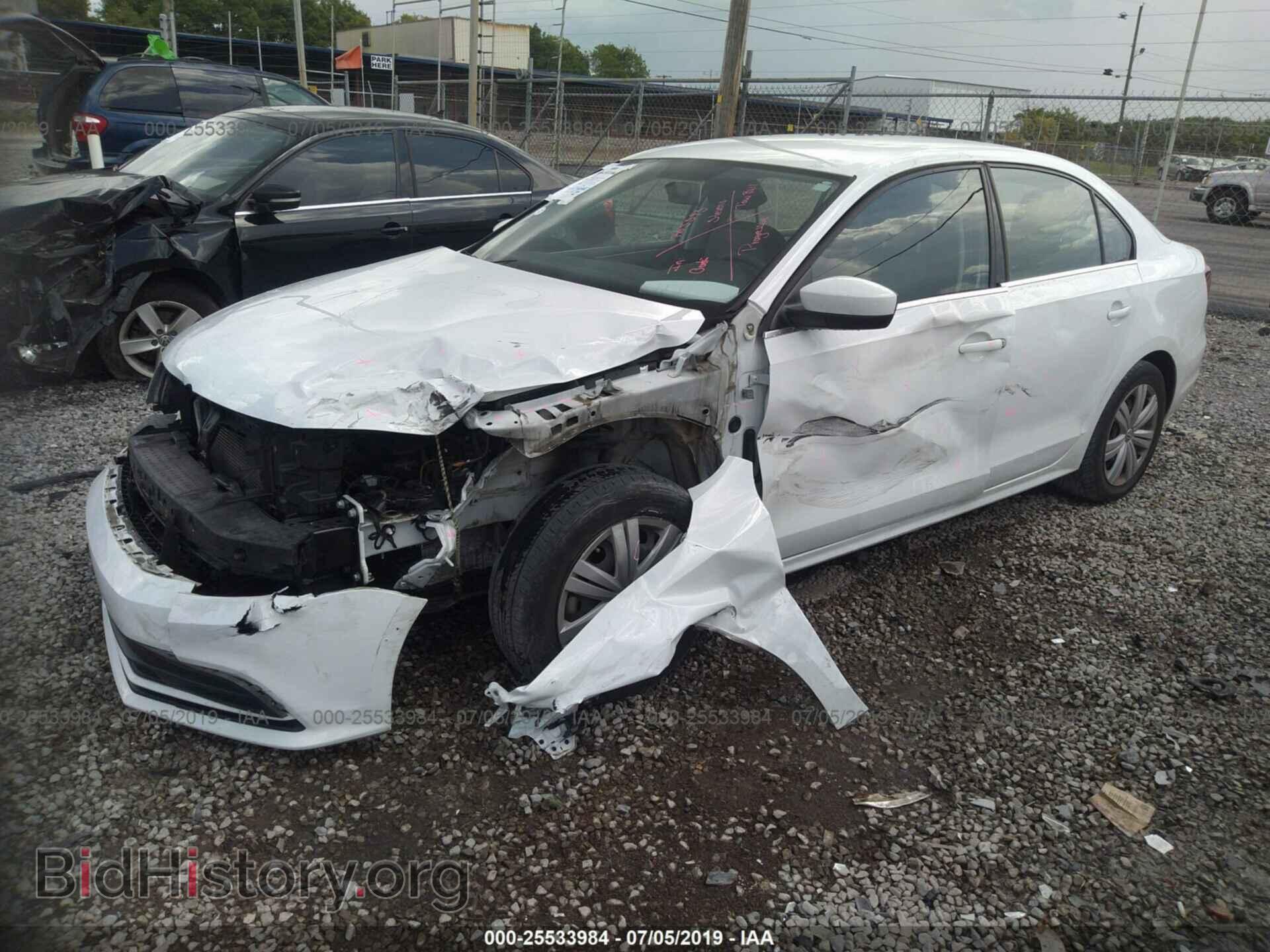 2017 VOLKSWAGEN JETTA - VIN: 3VW2B7AJ2HM297653 - Photo 2