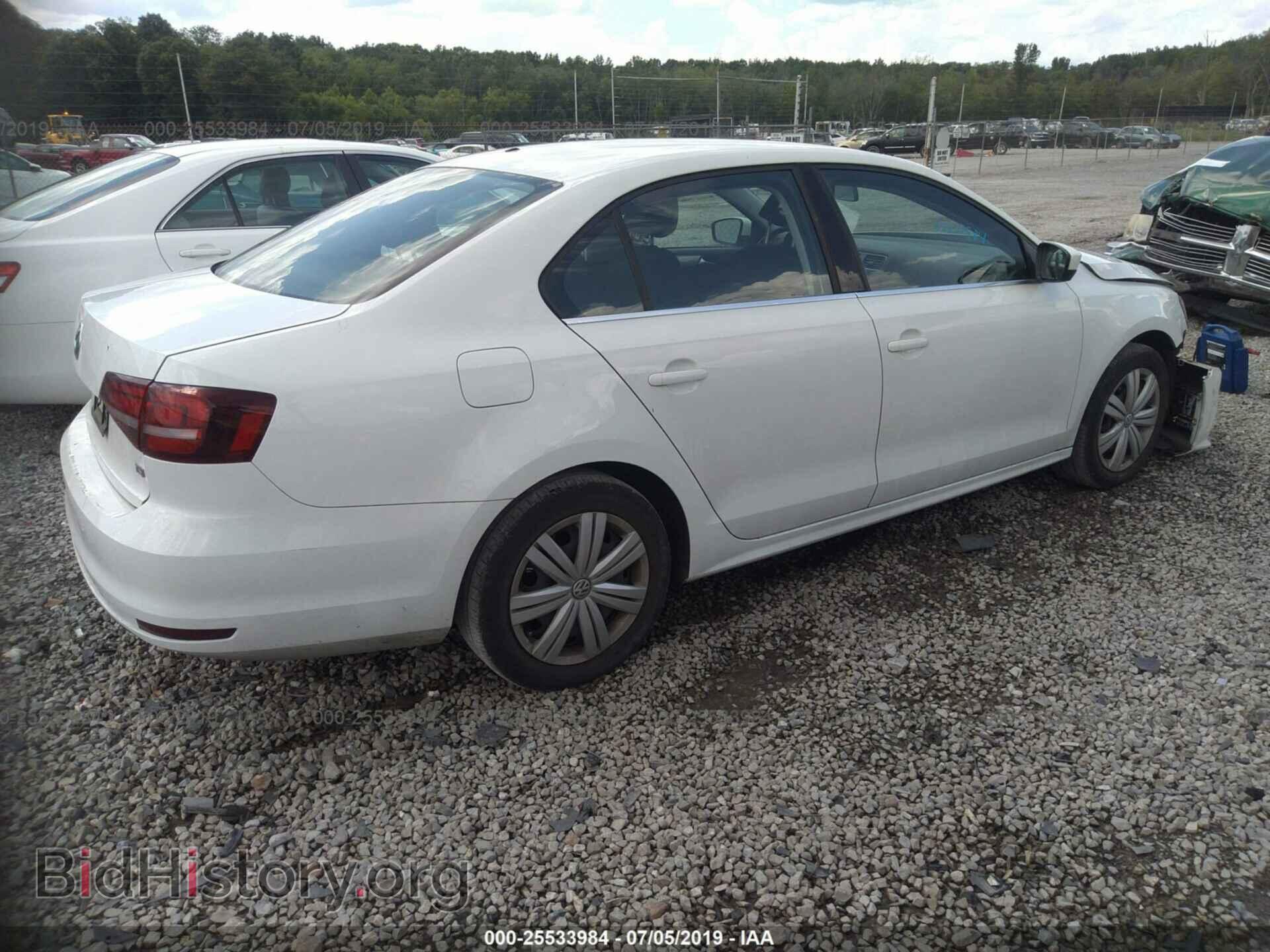 2017 VOLKSWAGEN JETTA - VIN: 3VW2B7AJ2HM297653 - Photo 4