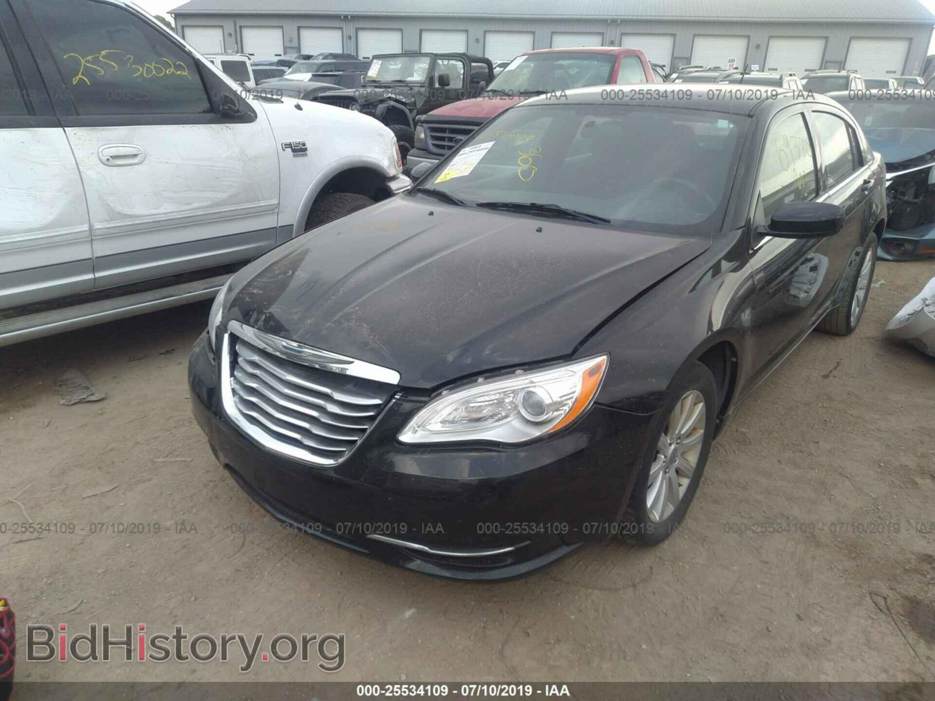 2013 CHRYSLER 200 - VIN: 1C3CCBBB5DN602114 - Photo 2
